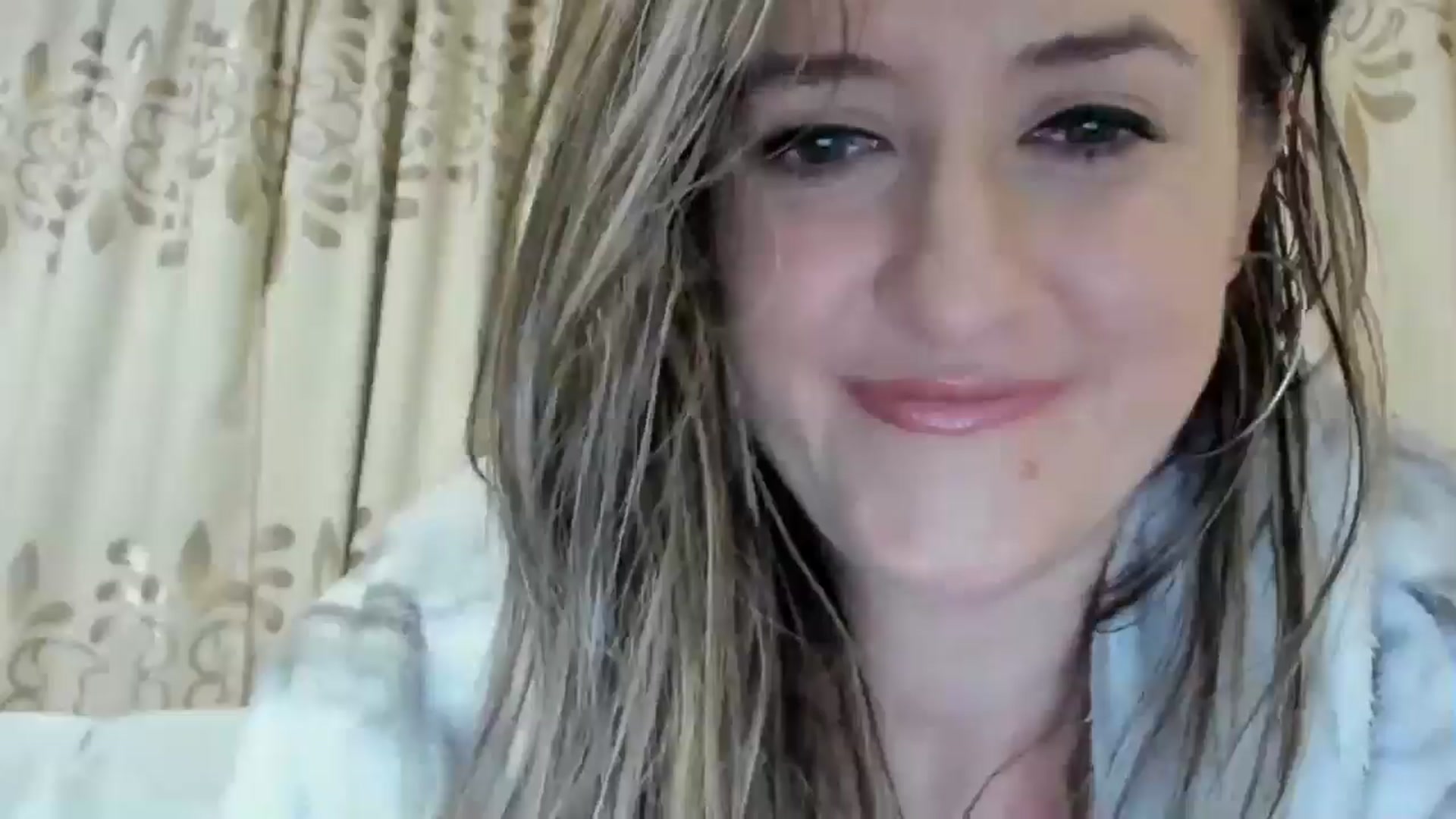 Gallery image thumbnail from BestDream's myfreecams stream on, 12/16/2024, 20:09 image 6 of 20
