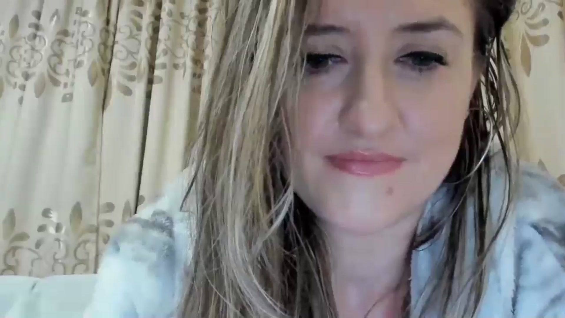 Gallery image thumbnail from BestDream's myfreecams stream on, 12/16/2024, 20:09 image 9 of 20