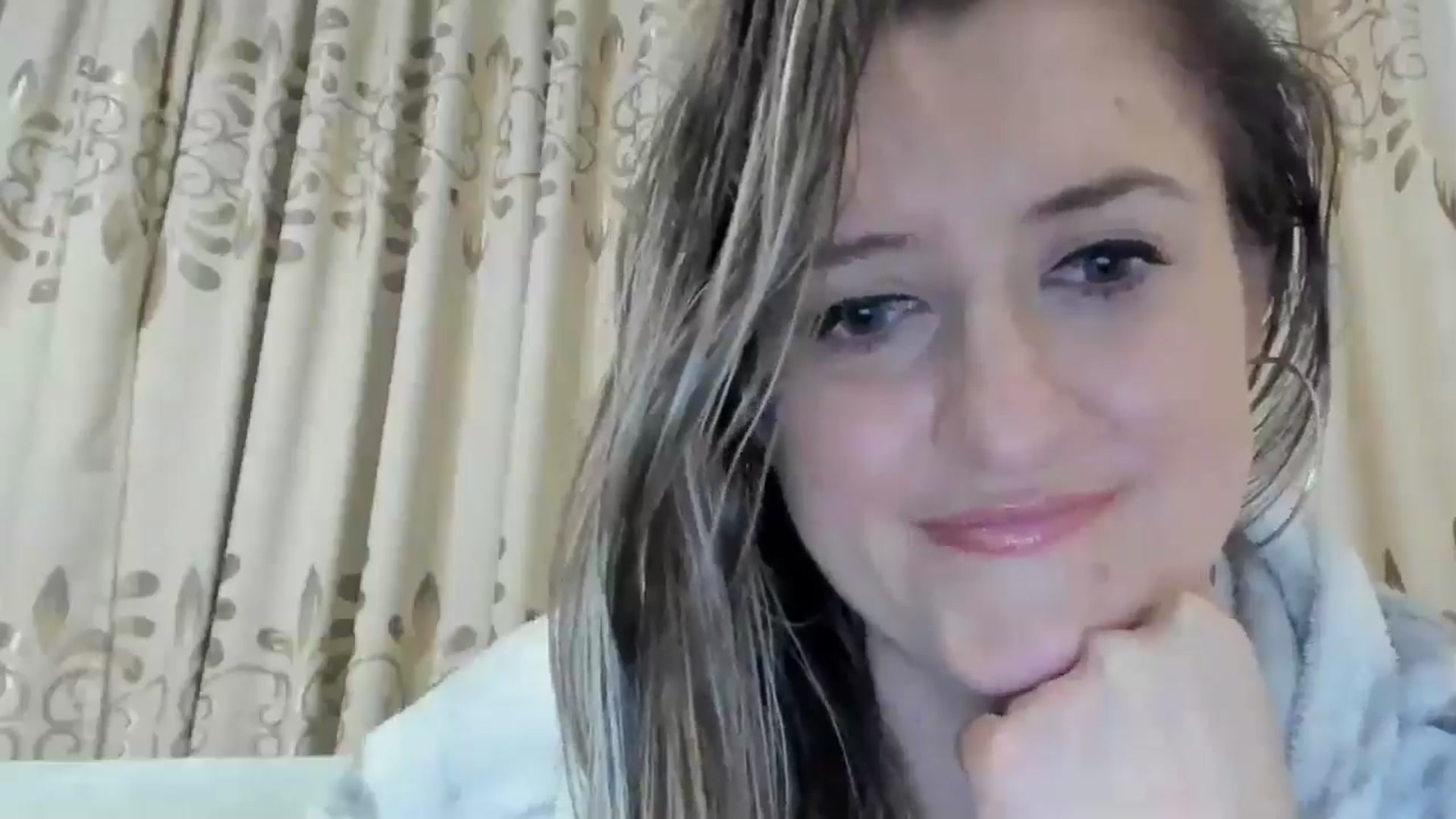 Gallery image thumbnail from BestDream's myfreecams stream on, 12/16/2024, 20:47 image 20 of 20