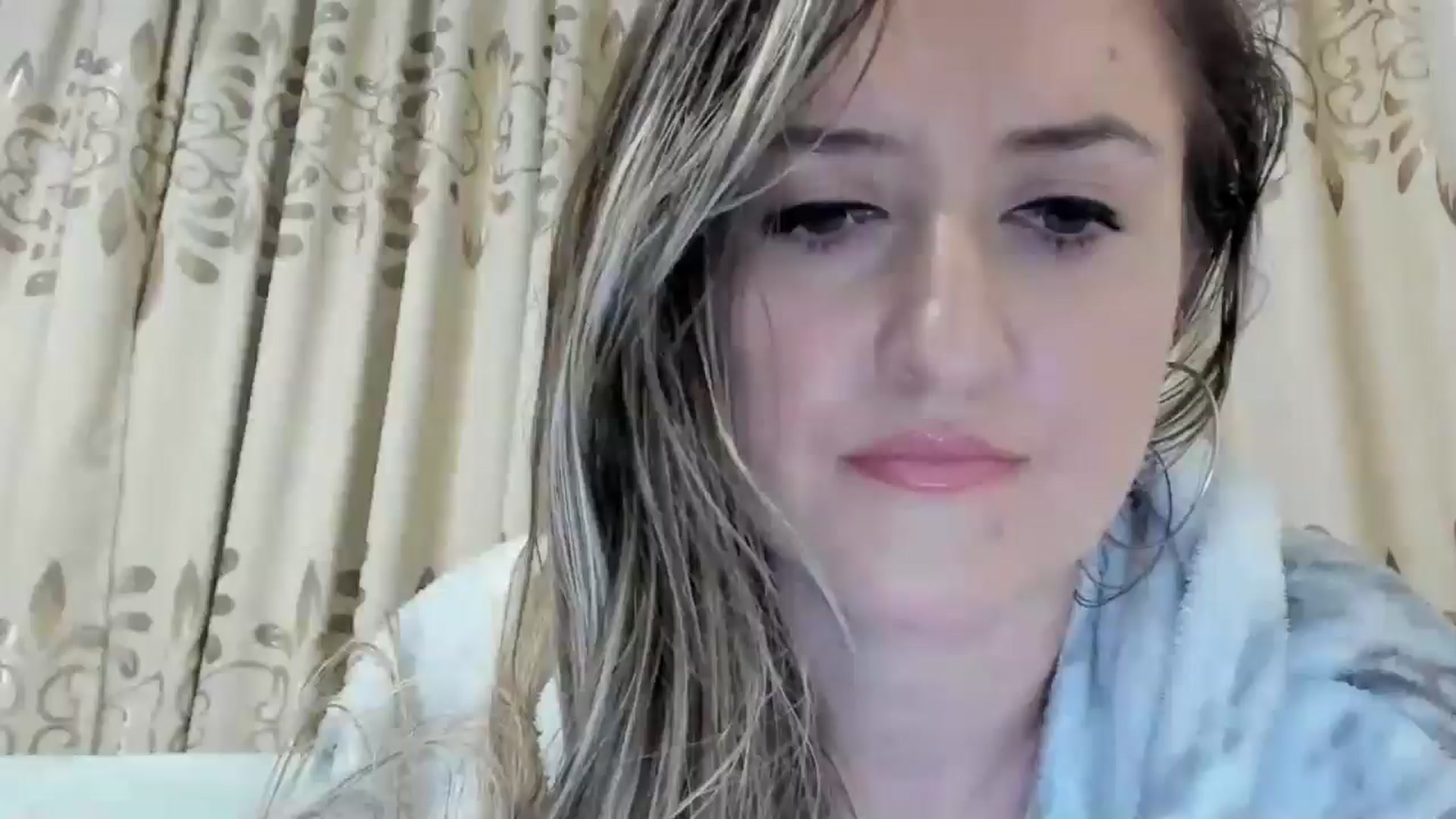 Gallery image thumbnail from BestDream's myfreecams stream on, 12/16/2024, 20:47 image 1 of 20