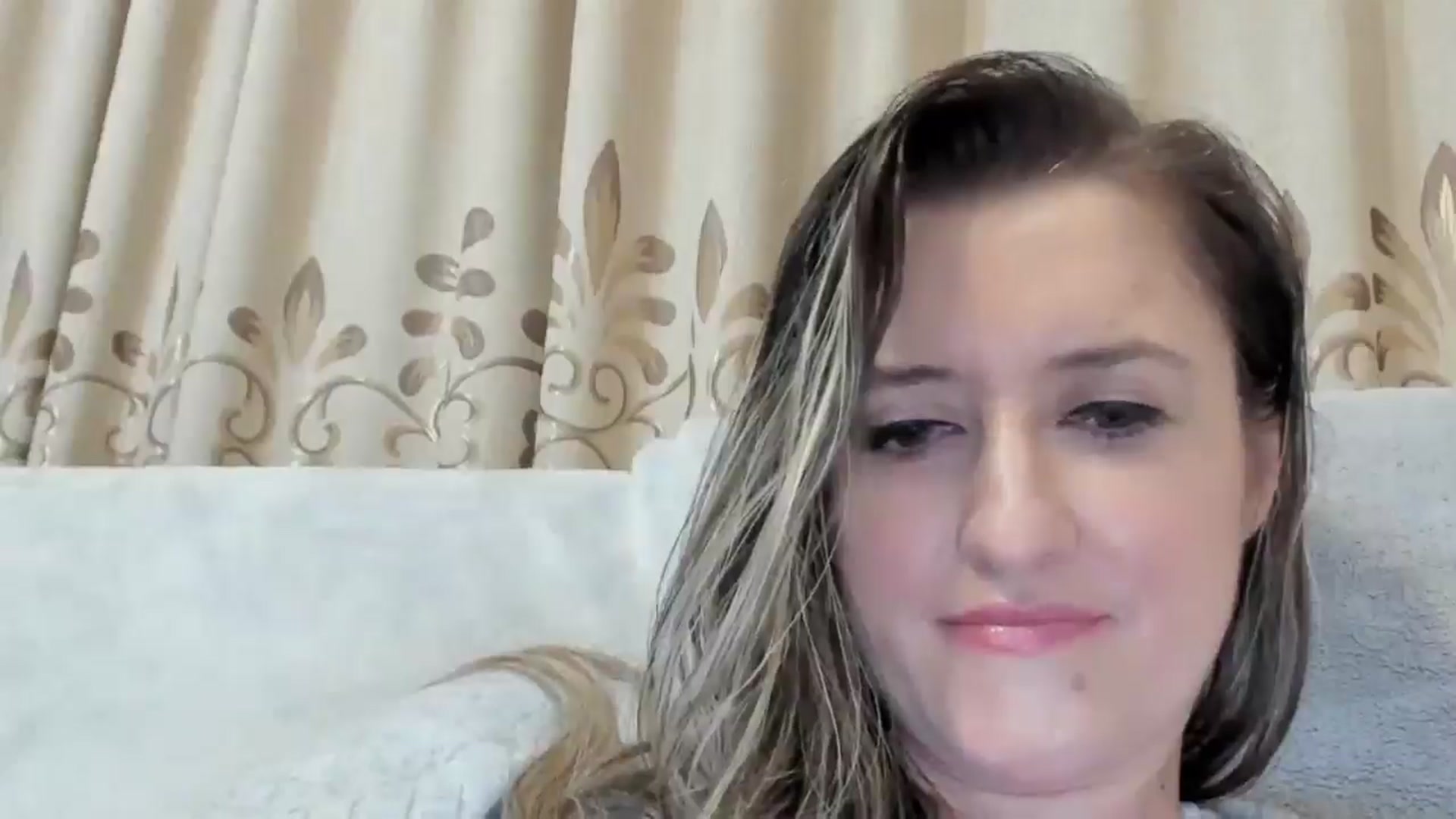 Gallery image thumbnail from BestDream's myfreecams stream on, 12/18/2024, 01:17 image 10 of 20