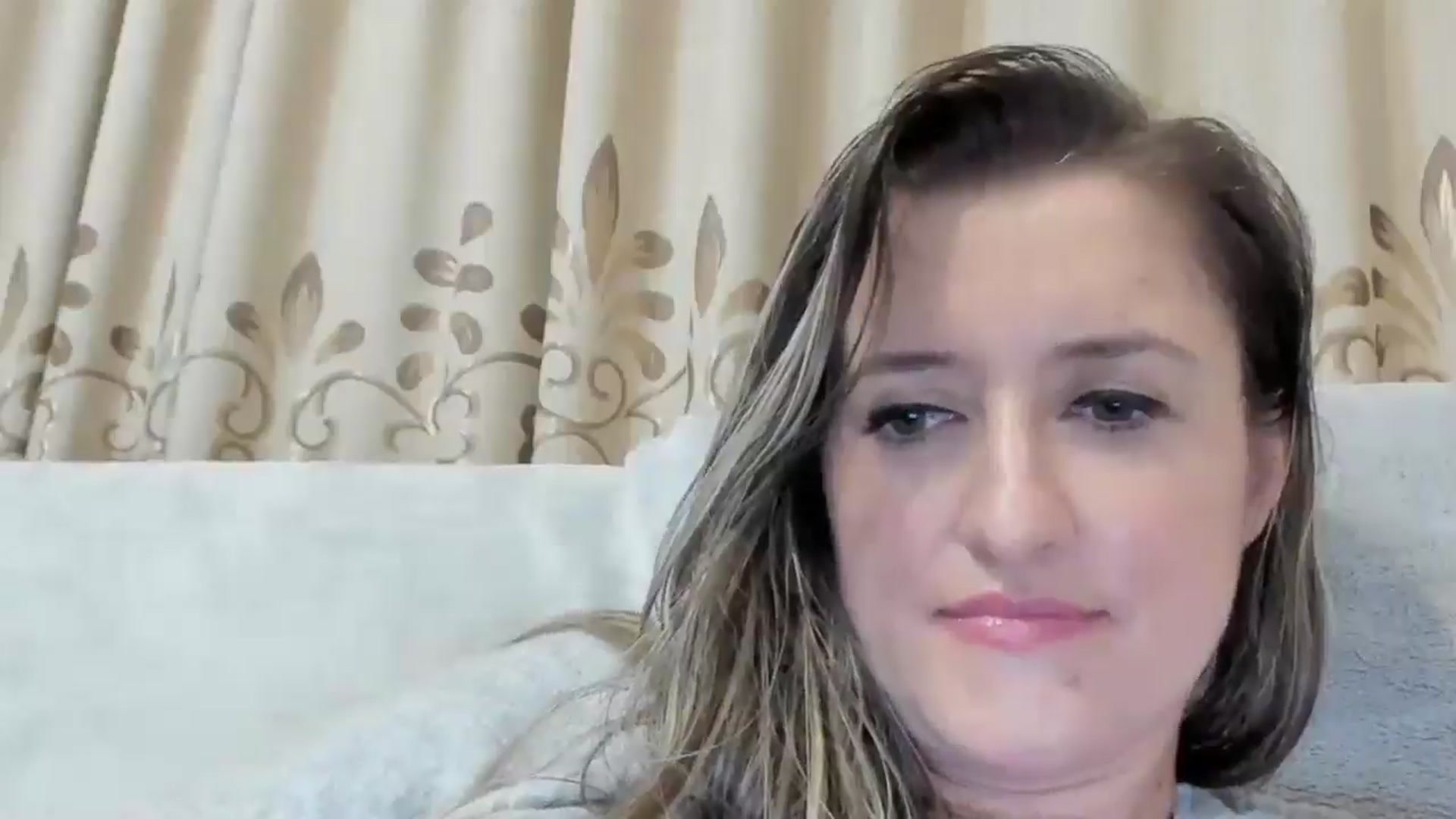 Gallery image thumbnail from BestDream's myfreecams stream on, 12/18/2024, 01:17 image 19 of 20