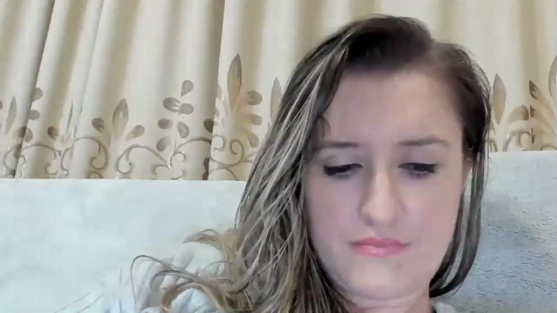 Gallery image thumbnail from BestDream's myfreecams stream on, 12/18/2024, 01:17 image 1 of 20