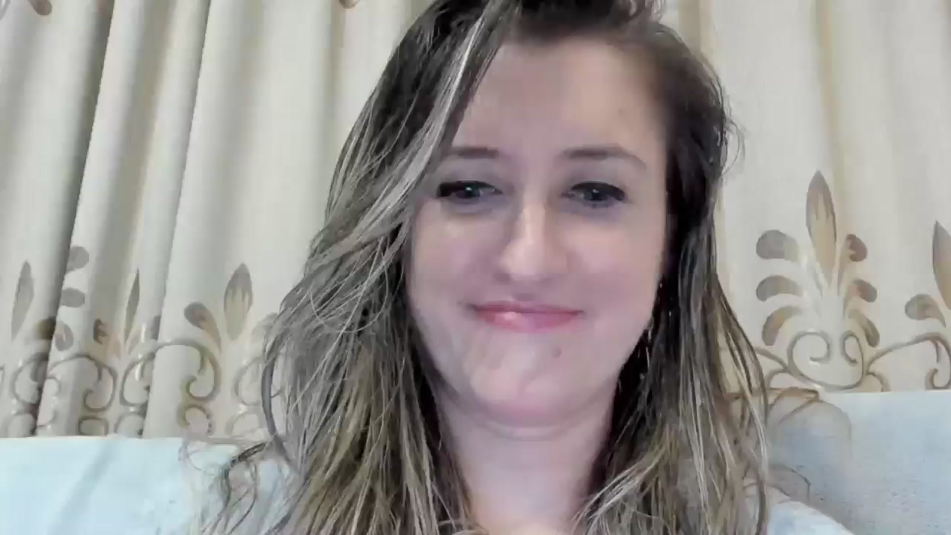 Gallery image thumbnail from BestDream's myfreecams stream on, 12/18/2024, 03:07 image 10 of 20