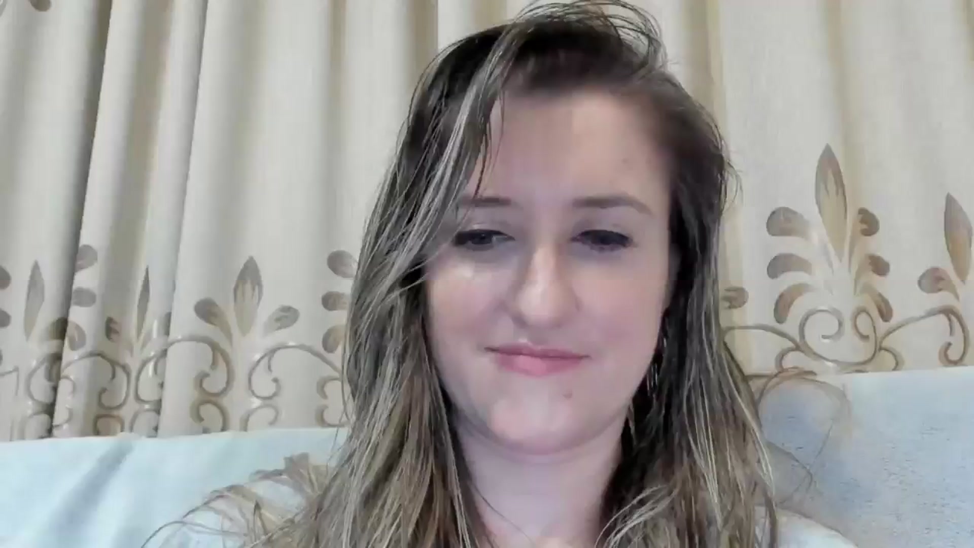 Gallery image thumbnail from BestDream's myfreecams stream on, 12/18/2024, 03:07 image 5 of 20