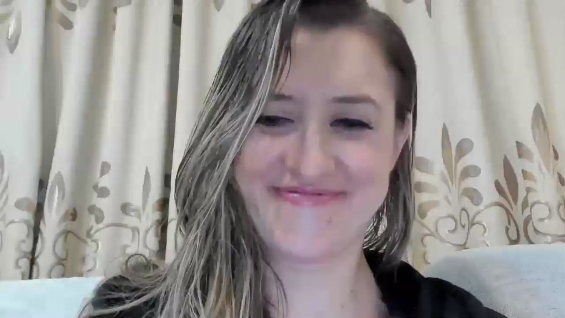 Gallery image thumbnail from BestDream's myfreecams stream on, 12/18/2024, 17:41 image 2 of 20