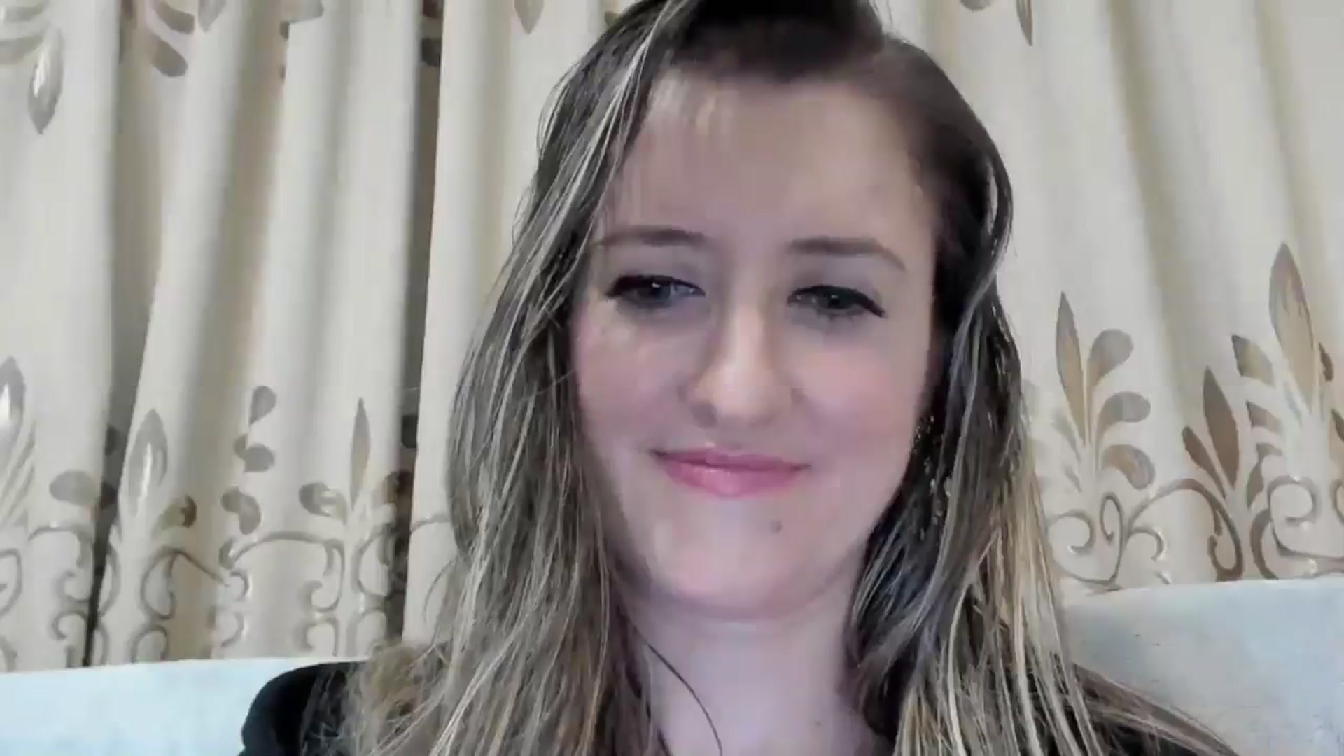 Gallery image thumbnail from BestDream's myfreecams stream on, 12/18/2024, 17:41 image 17 of 20