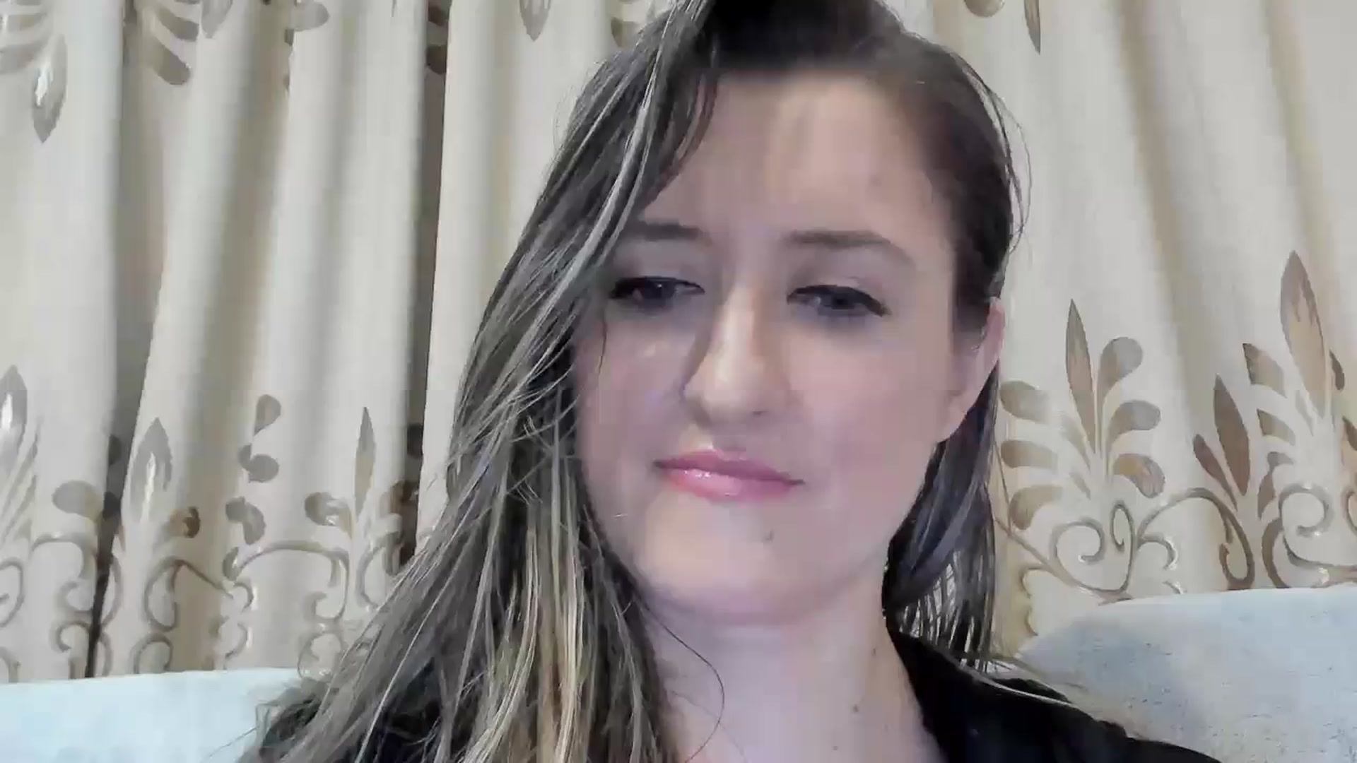 Gallery image thumbnail from BestDream's myfreecams stream on, 12/18/2024, 17:58 image 16 of 20