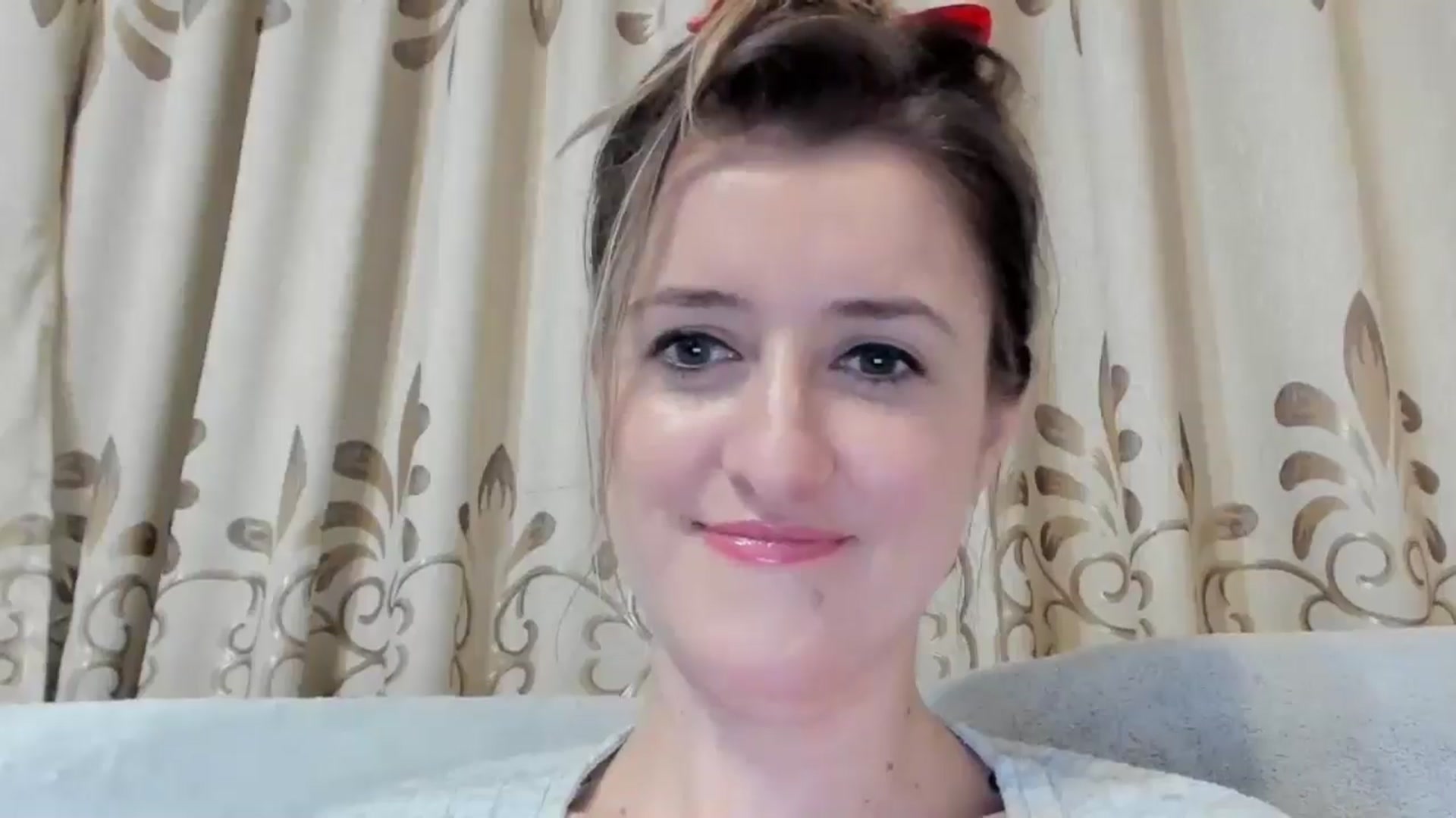 Gallery image thumbnail from BestDream's myfreecams stream on, 12/20/2024, 23:34 image 15 of 20