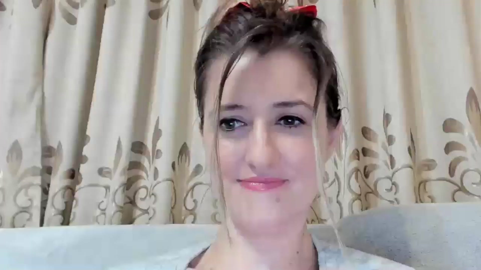 Gallery image thumbnail from BestDream's myfreecams stream on, 12/21/2024, 24:22 image 7 of 20