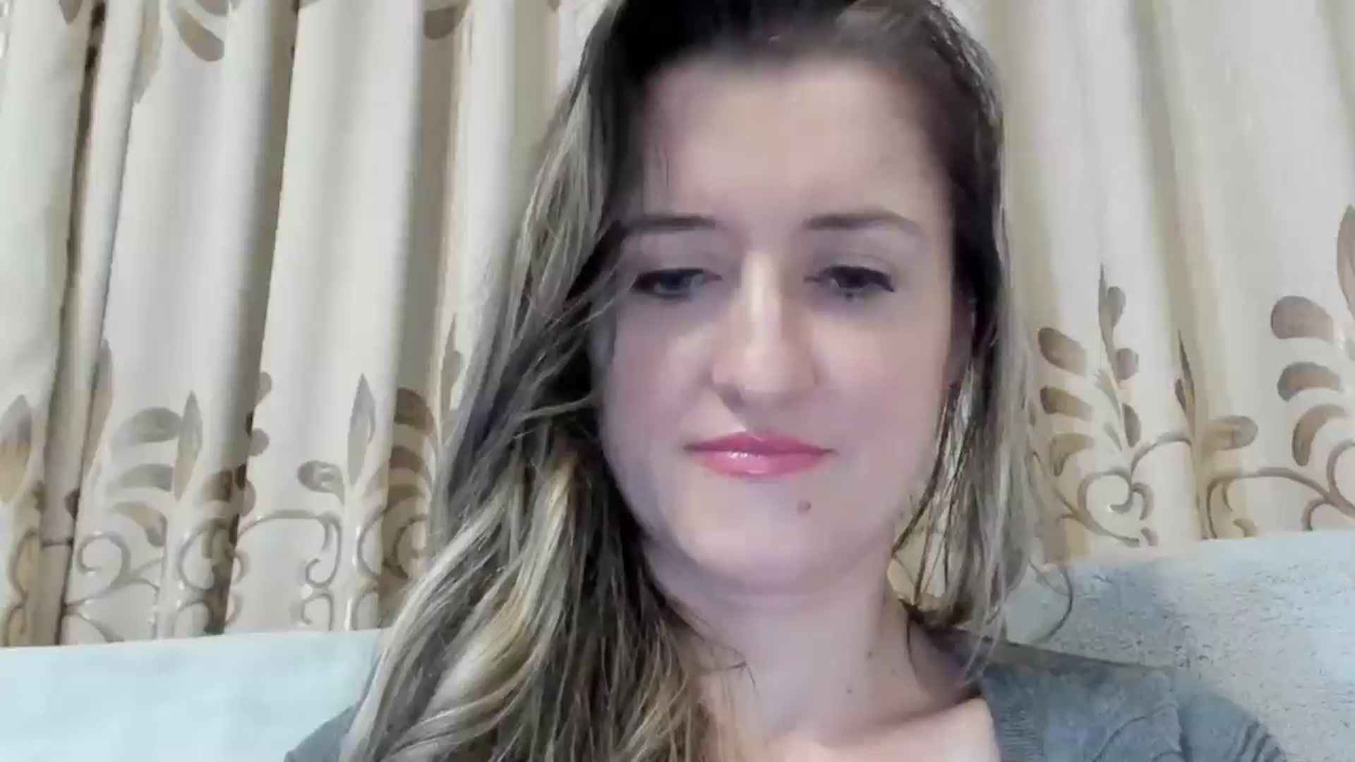 Gallery image thumbnail from BestDream's myfreecams stream on, 12/21/2024, 23:25 image 1 of 20