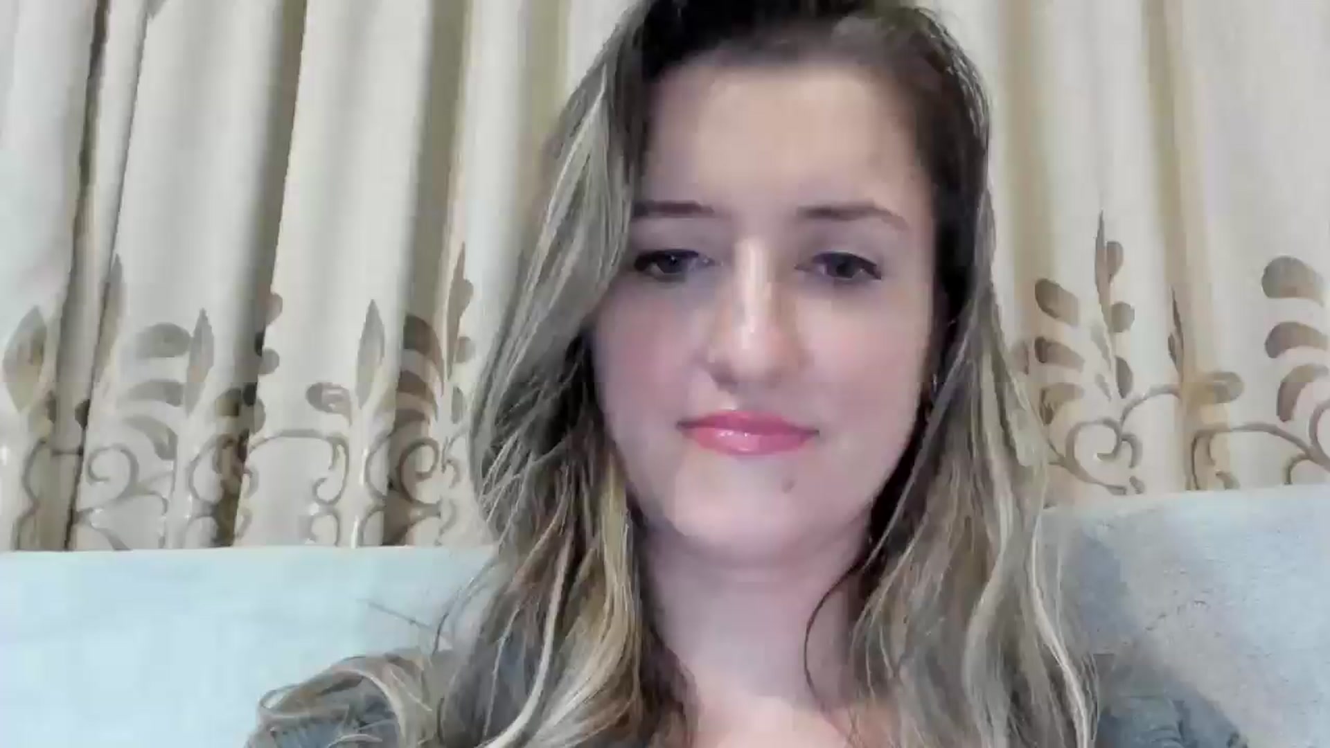 Gallery image thumbnail from BestDream's myfreecams stream on, 12/21/2024, 23:25 image 15 of 20