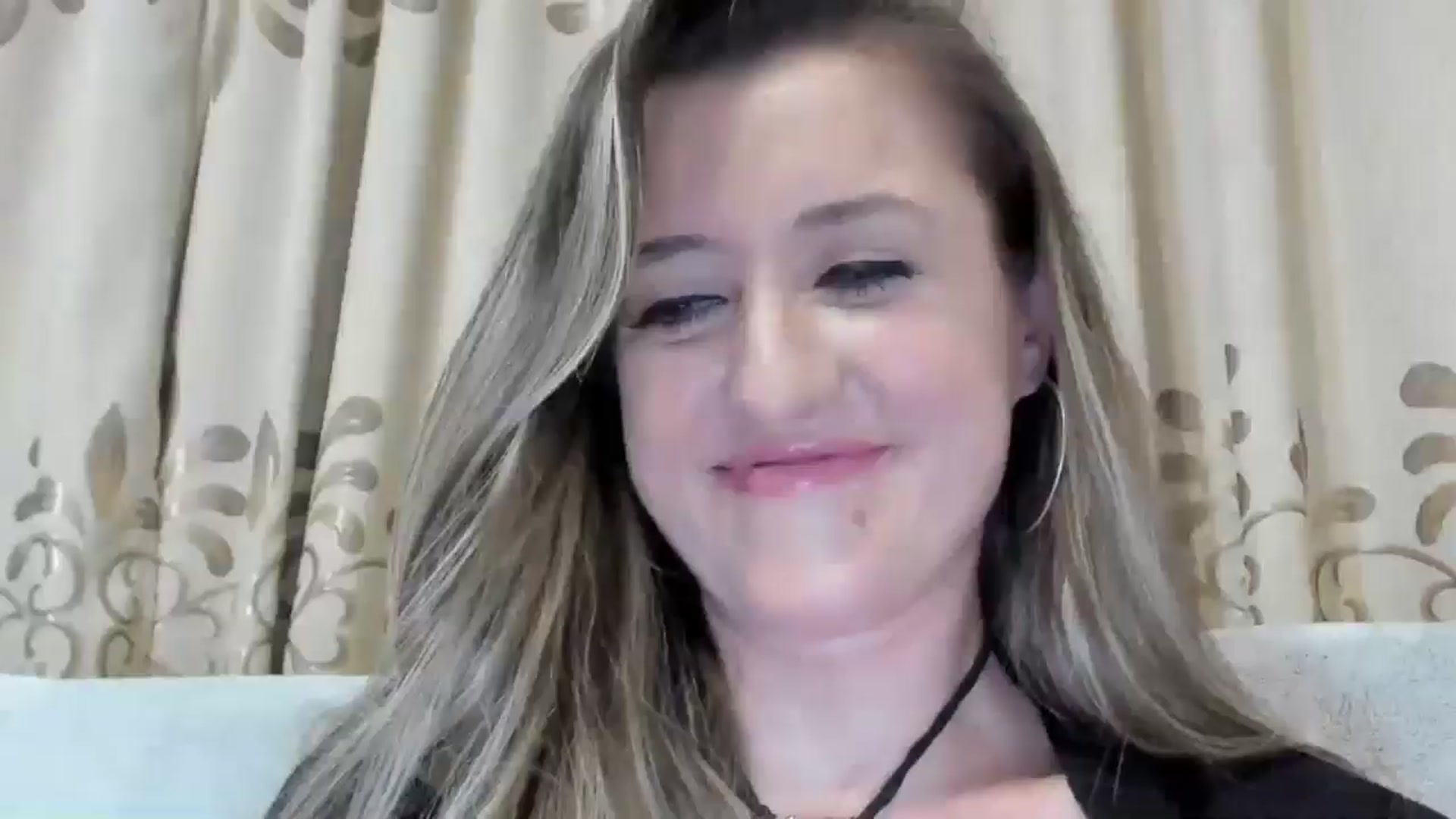 Gallery image thumbnail from BestDream's myfreecams stream on, 12/29/2024, 03:27 image 14 of 20