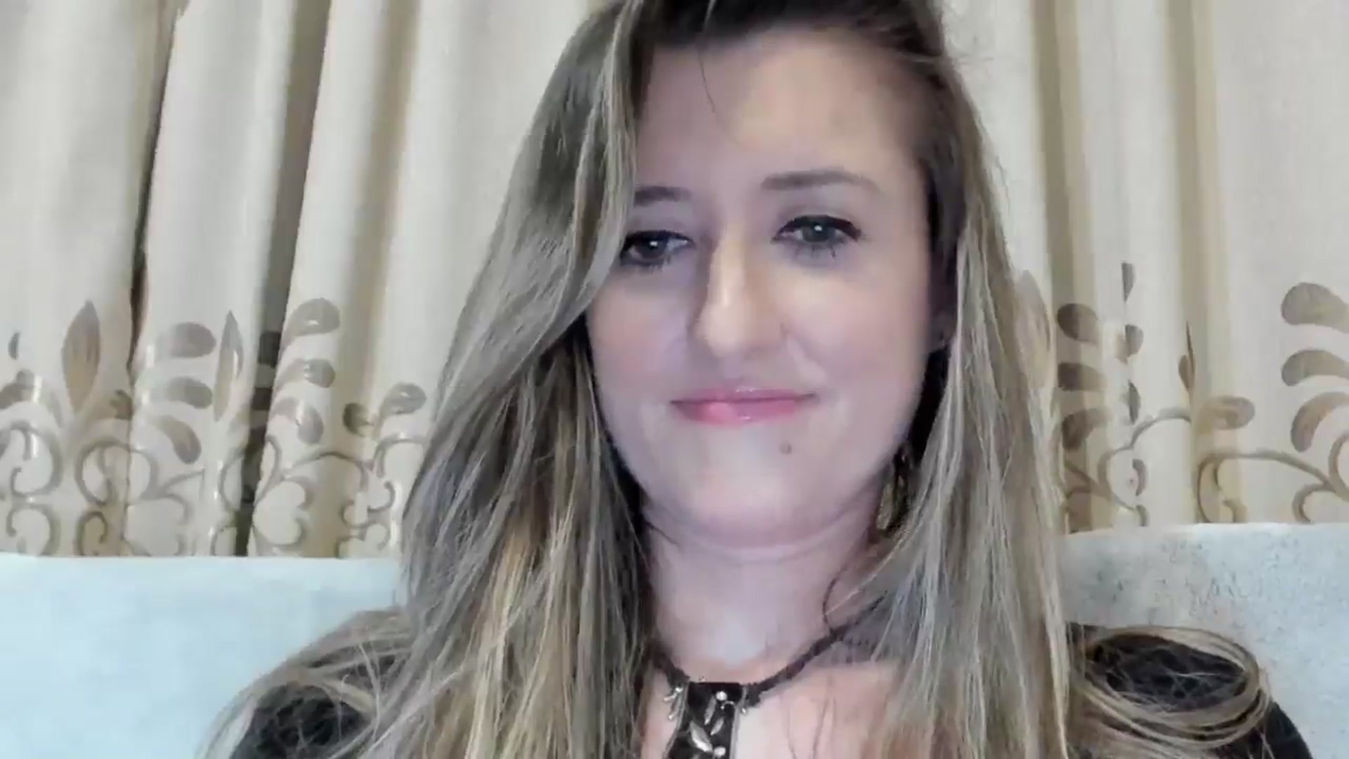 Gallery image thumbnail from BestDream's myfreecams stream on, 12/29/2024, 03:27 image 3 of 20