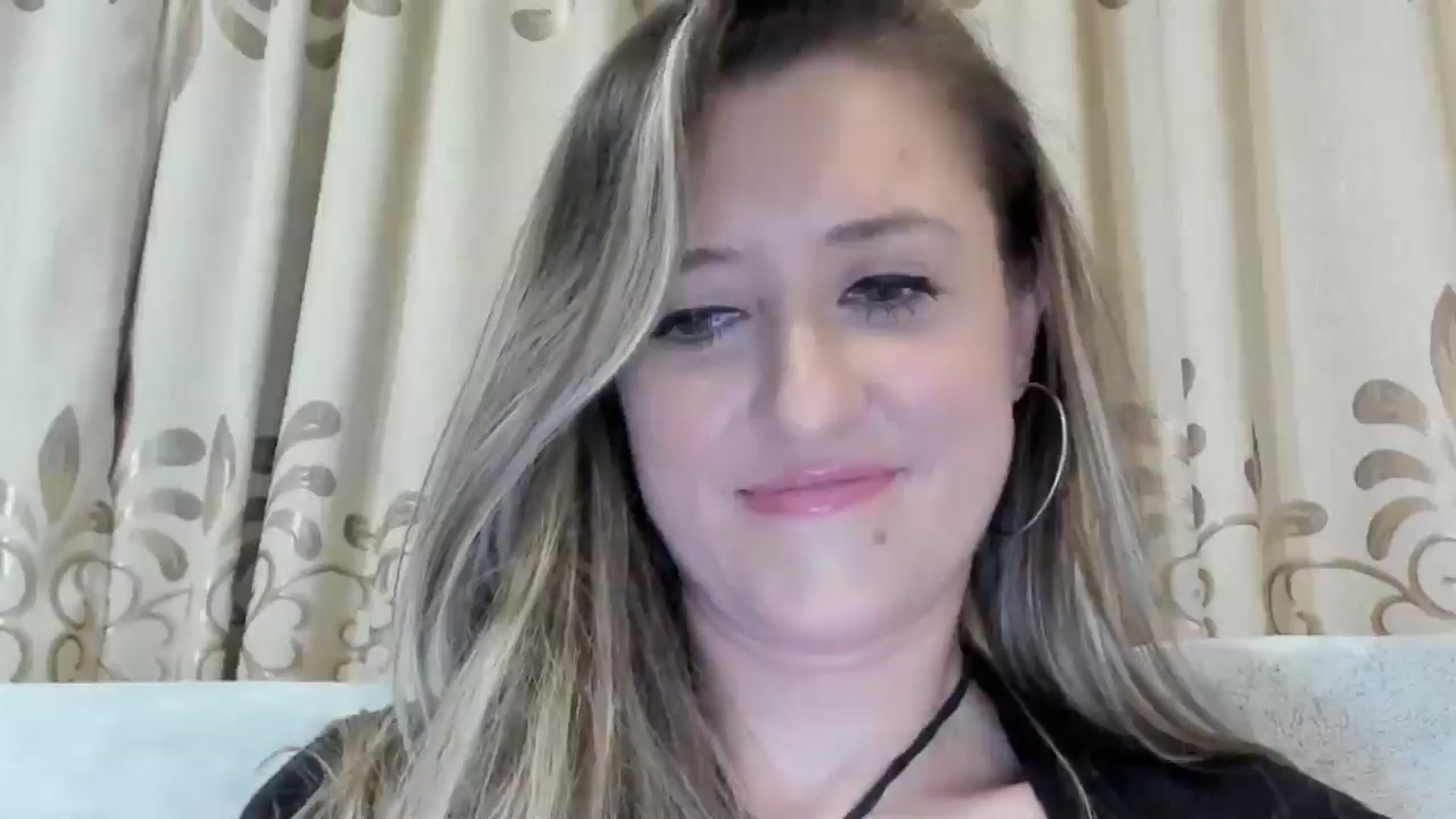Gallery image thumbnail from BestDream's myfreecams stream on, 12/29/2024, 03:27 image 11 of 20