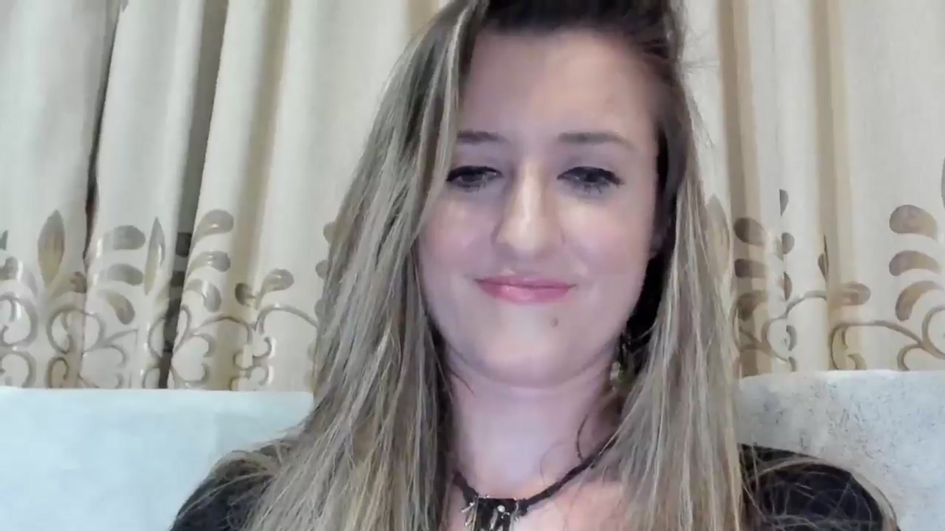 Gallery image thumbnail from BestDream's myfreecams stream on, 12/29/2024, 03:27 image 6 of 20