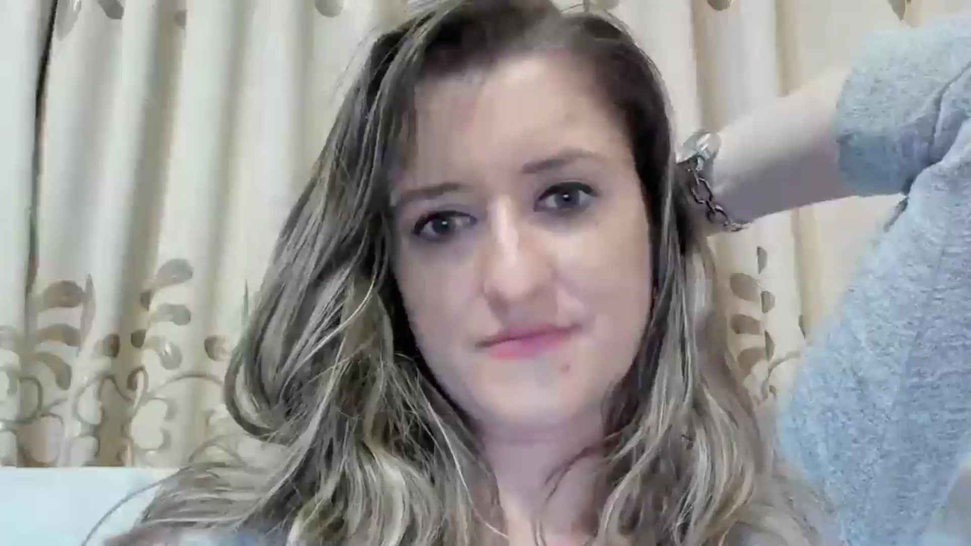 Gallery image thumbnail from BestDream's myfreecams stream on, 01/03/2025, 15:49 image 14 of 20