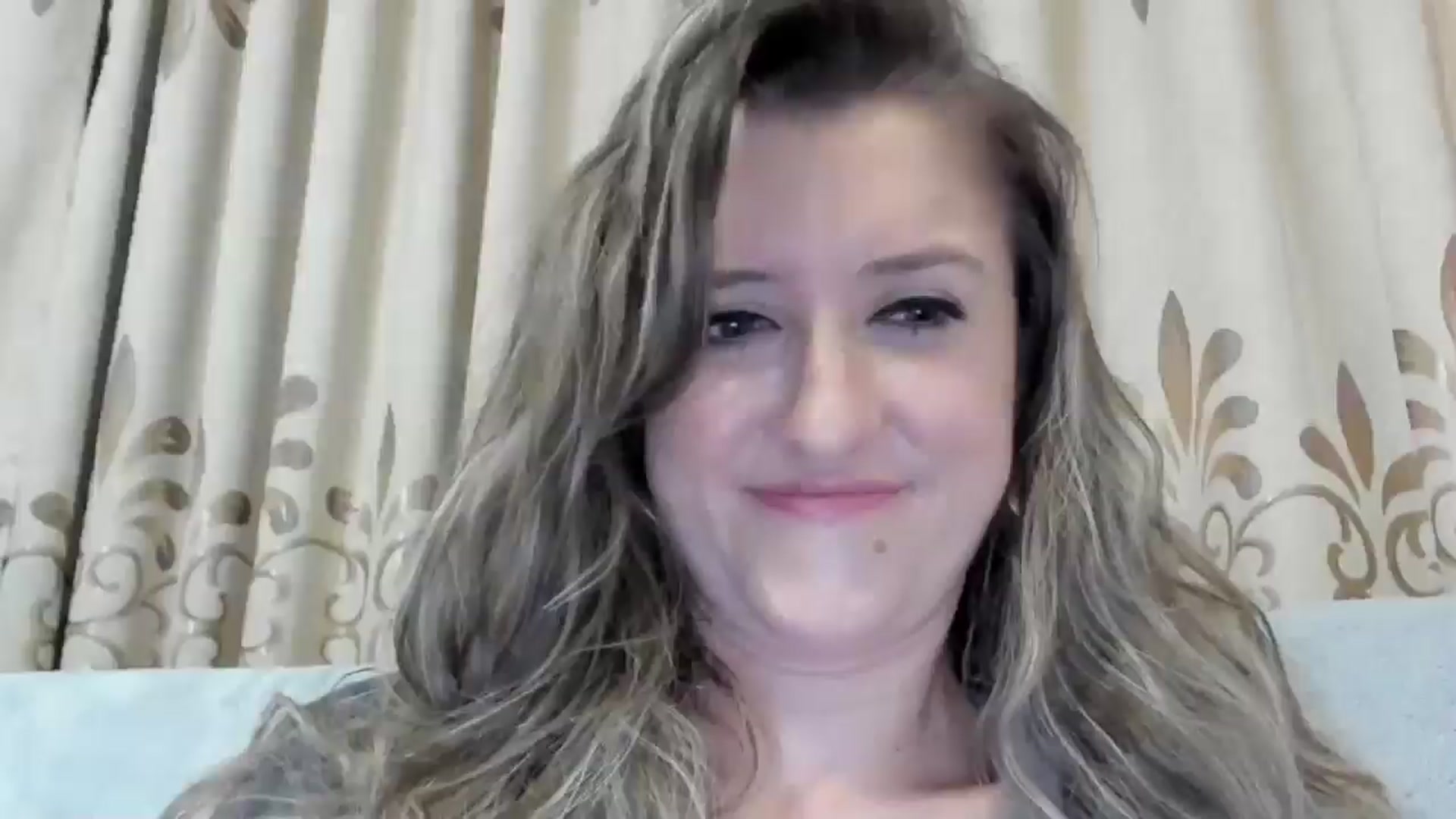 Gallery image thumbnail from BestDream's myfreecams stream on, 01/04/2025, 23:58 image 6 of 20