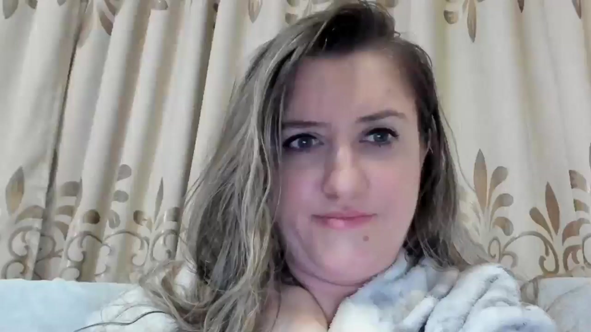 Gallery image thumbnail from BestDream's myfreecams stream on, 01/06/2025, 24:36 image 15 of 20
