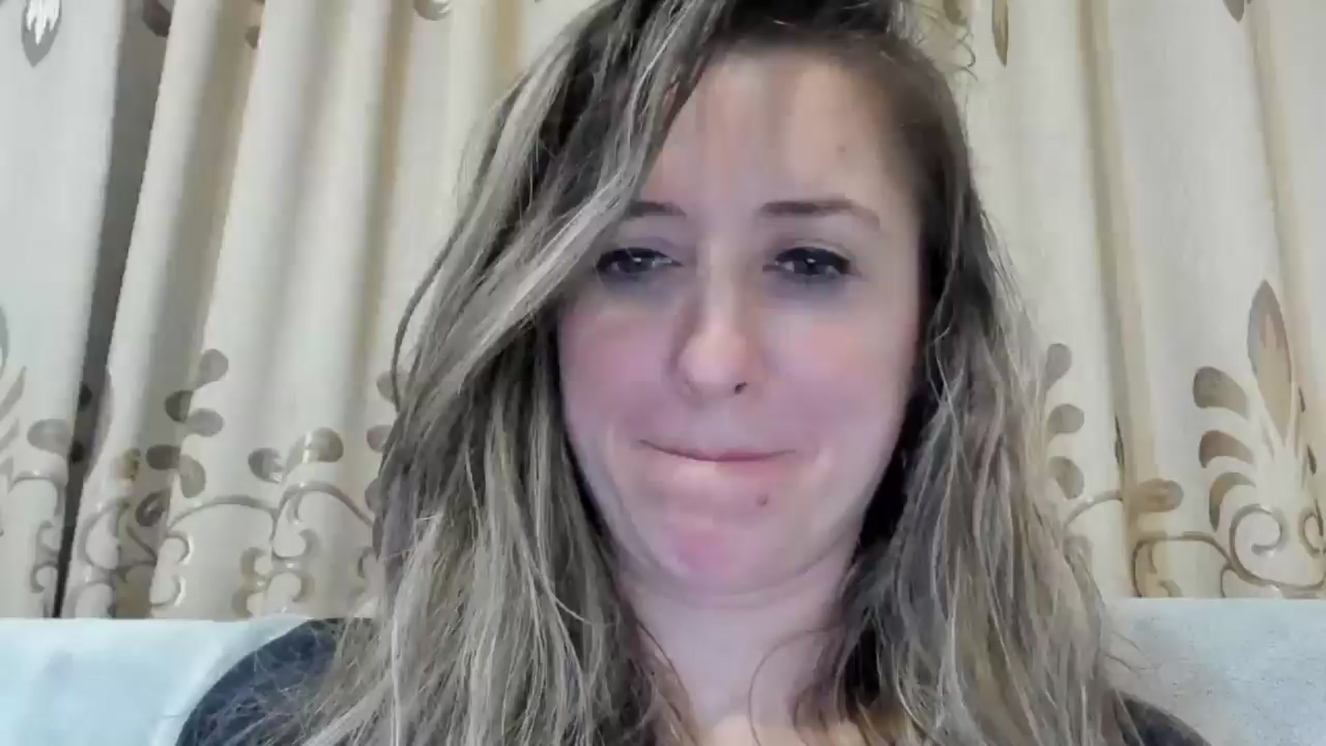 Gallery image thumbnail from BestDream's myfreecams stream on, 01/07/2025, 24:00 image 6 of 20