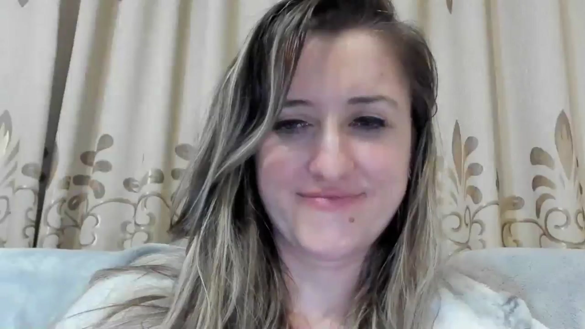 Gallery image thumbnail from BestDream's myfreecams stream on, 01/07/2025, 01:04 image 12 of 20
