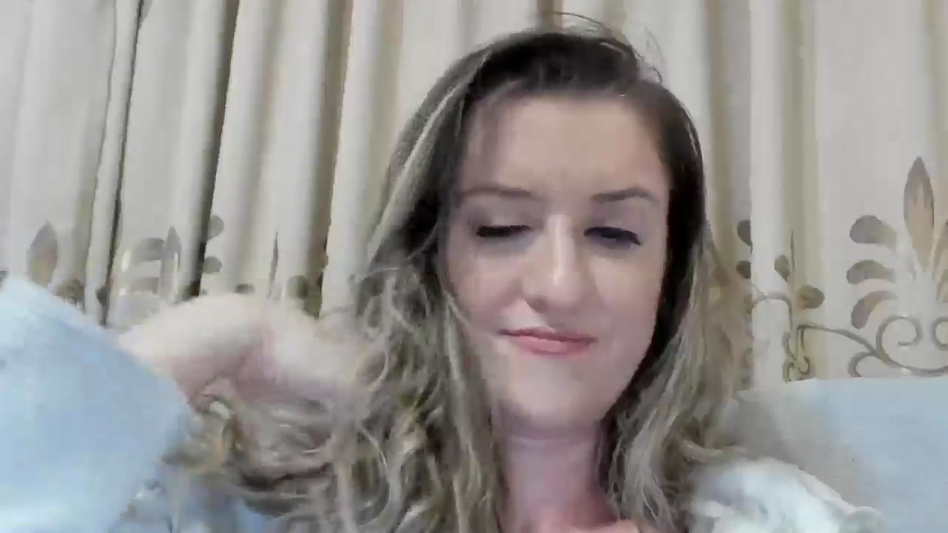 Gallery image thumbnail from BestDream's myfreecams stream on, 01/08/2025, 23:04 image 16 of 20