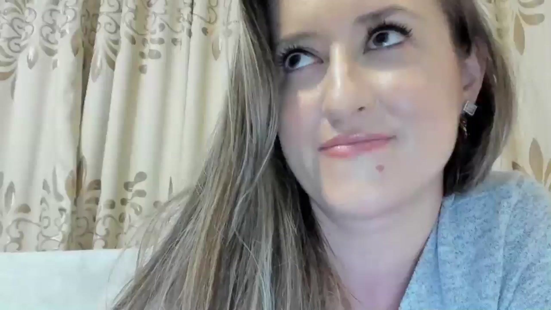Gallery image thumbnail from BestDream's myfreecams stream on, 01/10/2025, 22:57 image 4 of 20