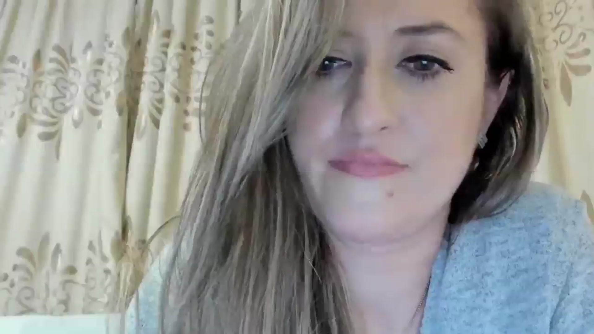 Gallery image thumbnail from BestDream's myfreecams stream on, 01/10/2025, 23:52 image 8 of 20
