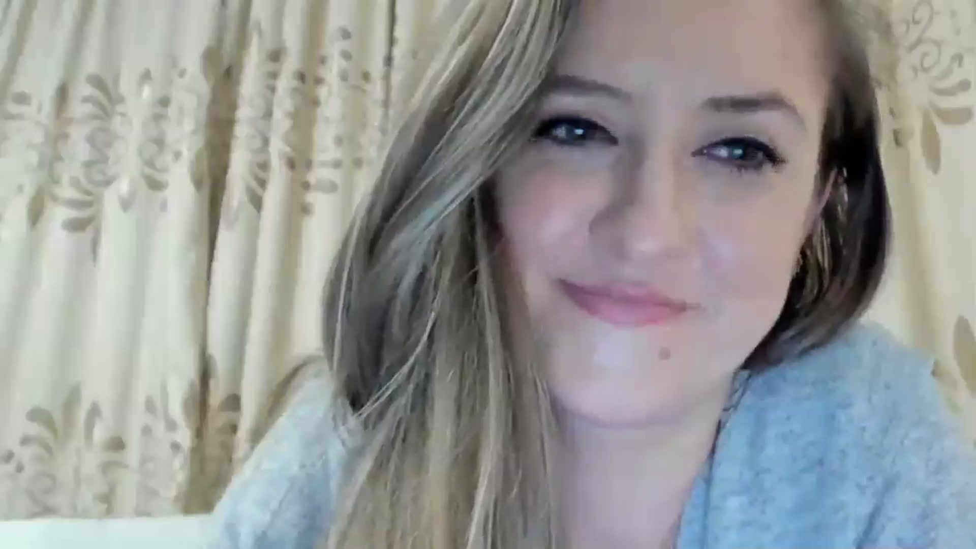 Gallery image thumbnail from BestDream's myfreecams stream on, 01/10/2025, 23:52 image 2 of 20