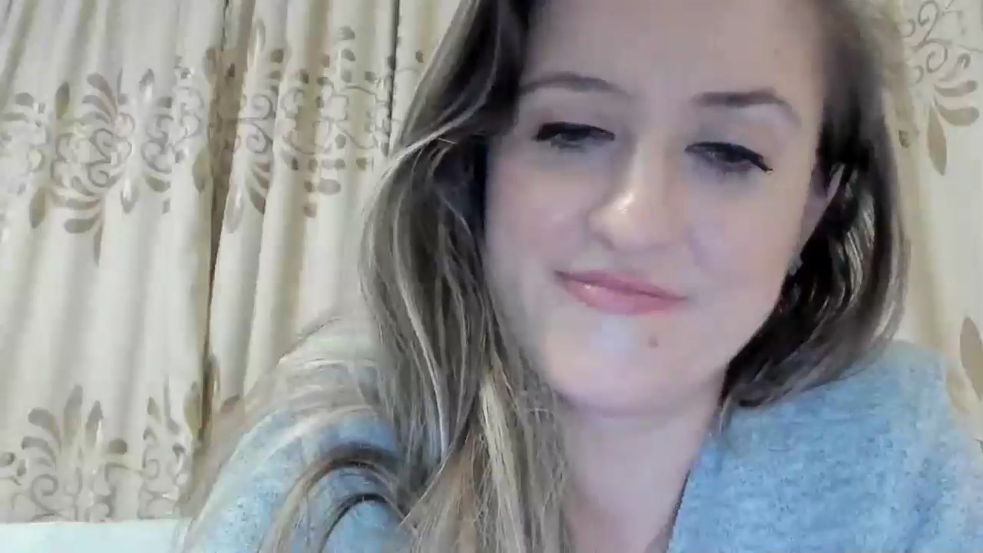 Gallery image thumbnail from BestDream's myfreecams stream on, 01/10/2025, 23:52 image 15 of 20