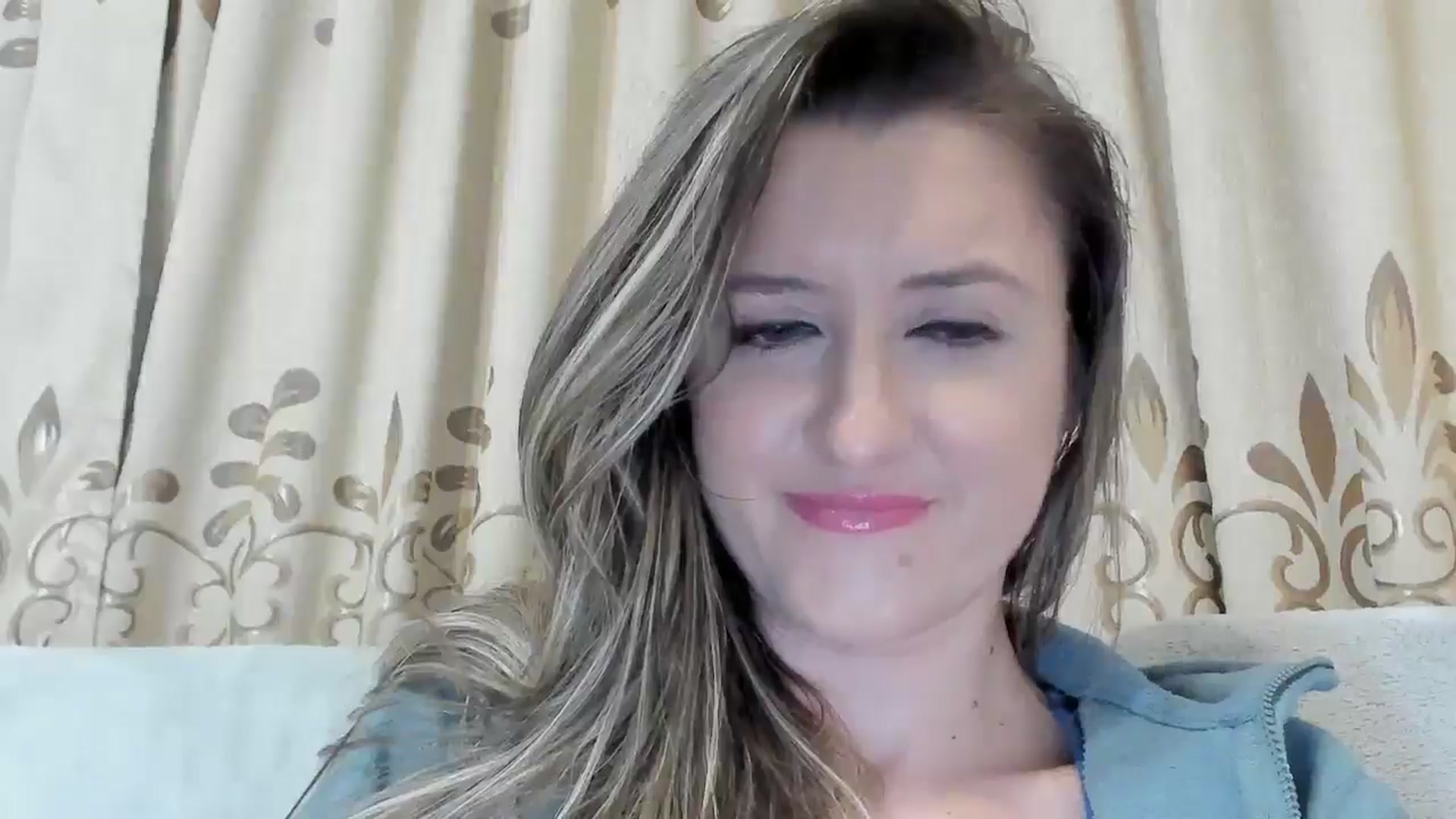 Gallery image thumbnail from BestDream's myfreecams stream on, 01/19/2025, 23:26 image 14 of 20
