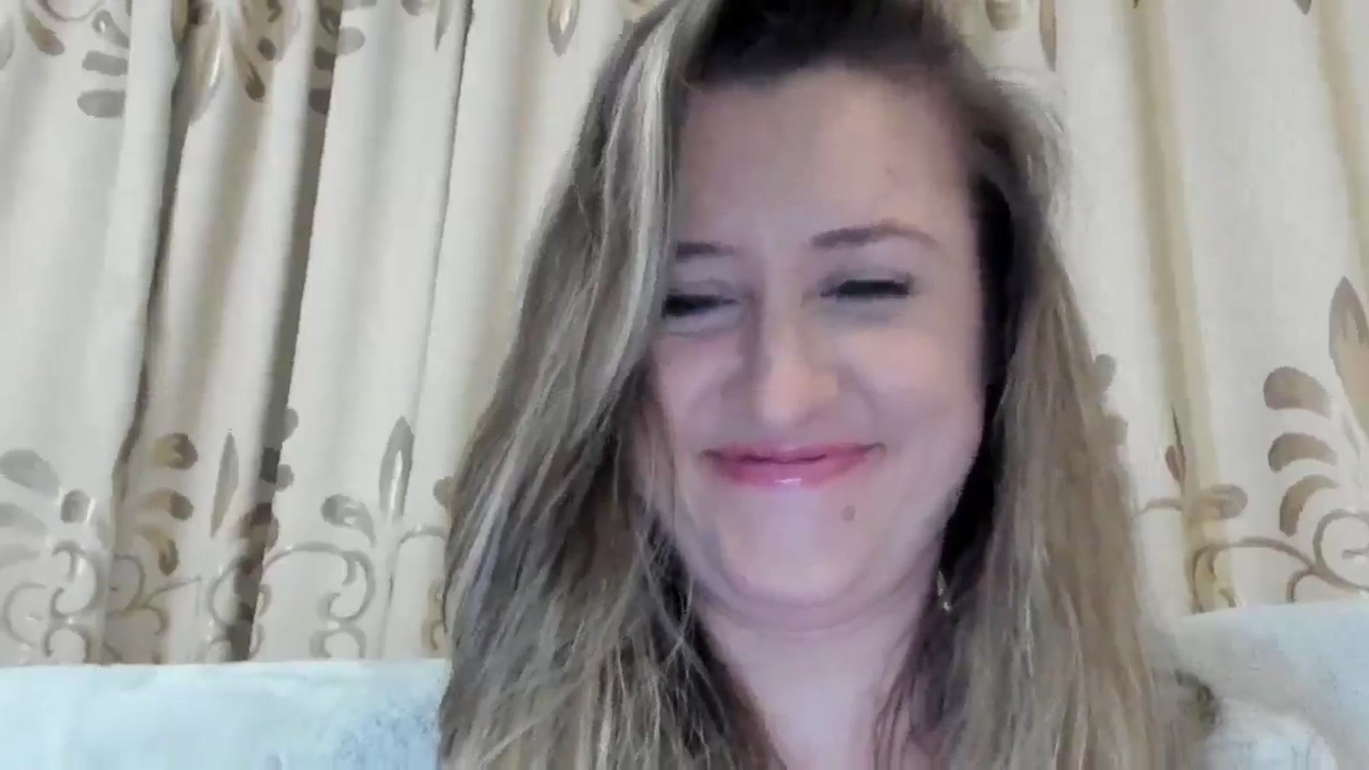 Gallery image thumbnail from BestDream's myfreecams stream on, 01/22/2025, 24:23 image 16 of 20