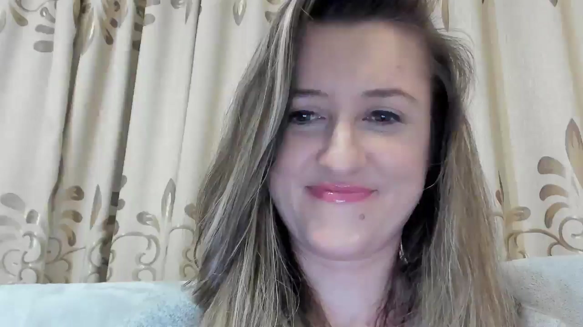 Gallery image thumbnail from BestDream's myfreecams stream on, 01/22/2025, 24:23 image 12 of 20