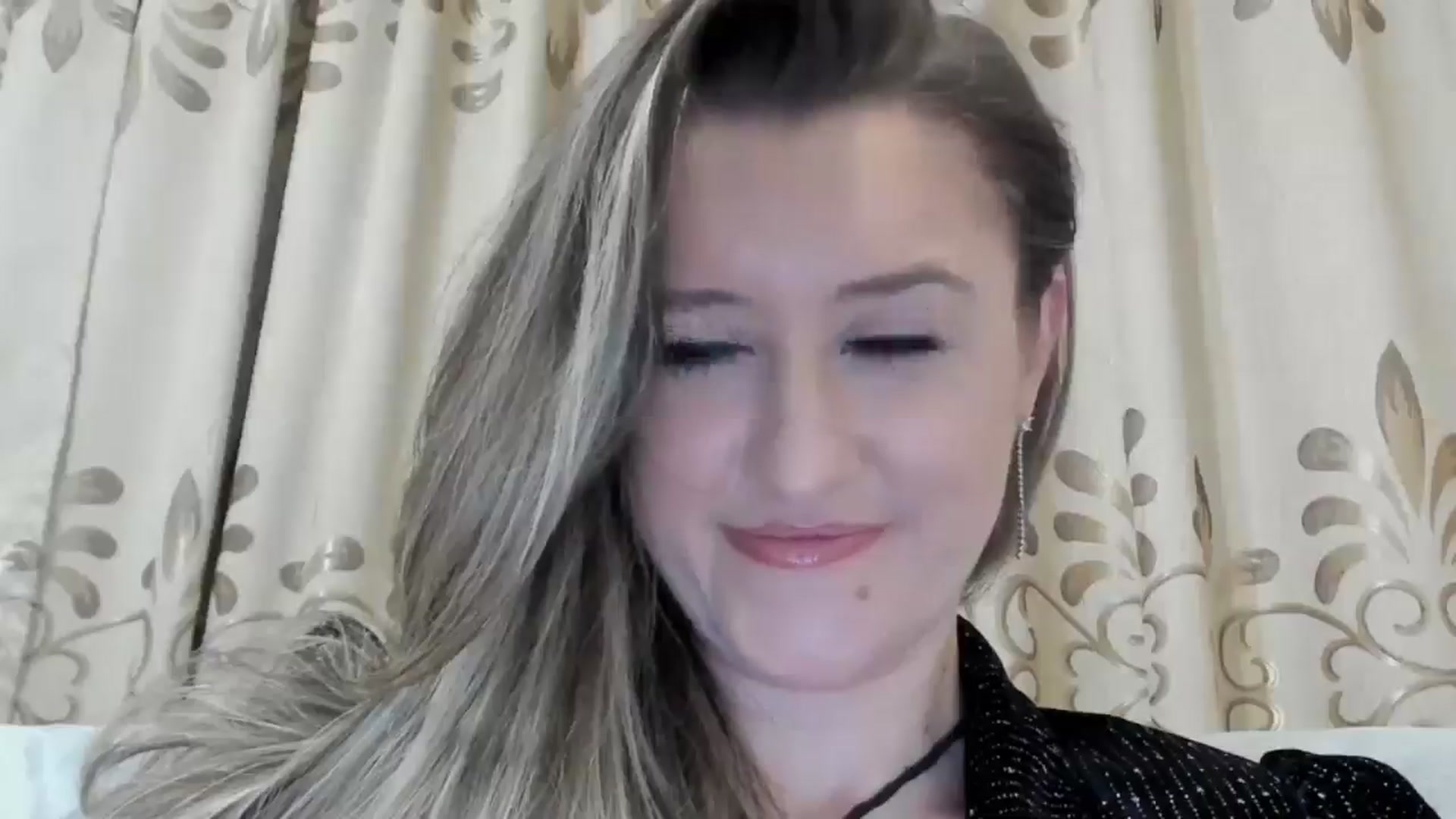 Gallery image thumbnail from BestDream's myfreecams stream on, 02/14/2025, 18:04 image 2 of 20
