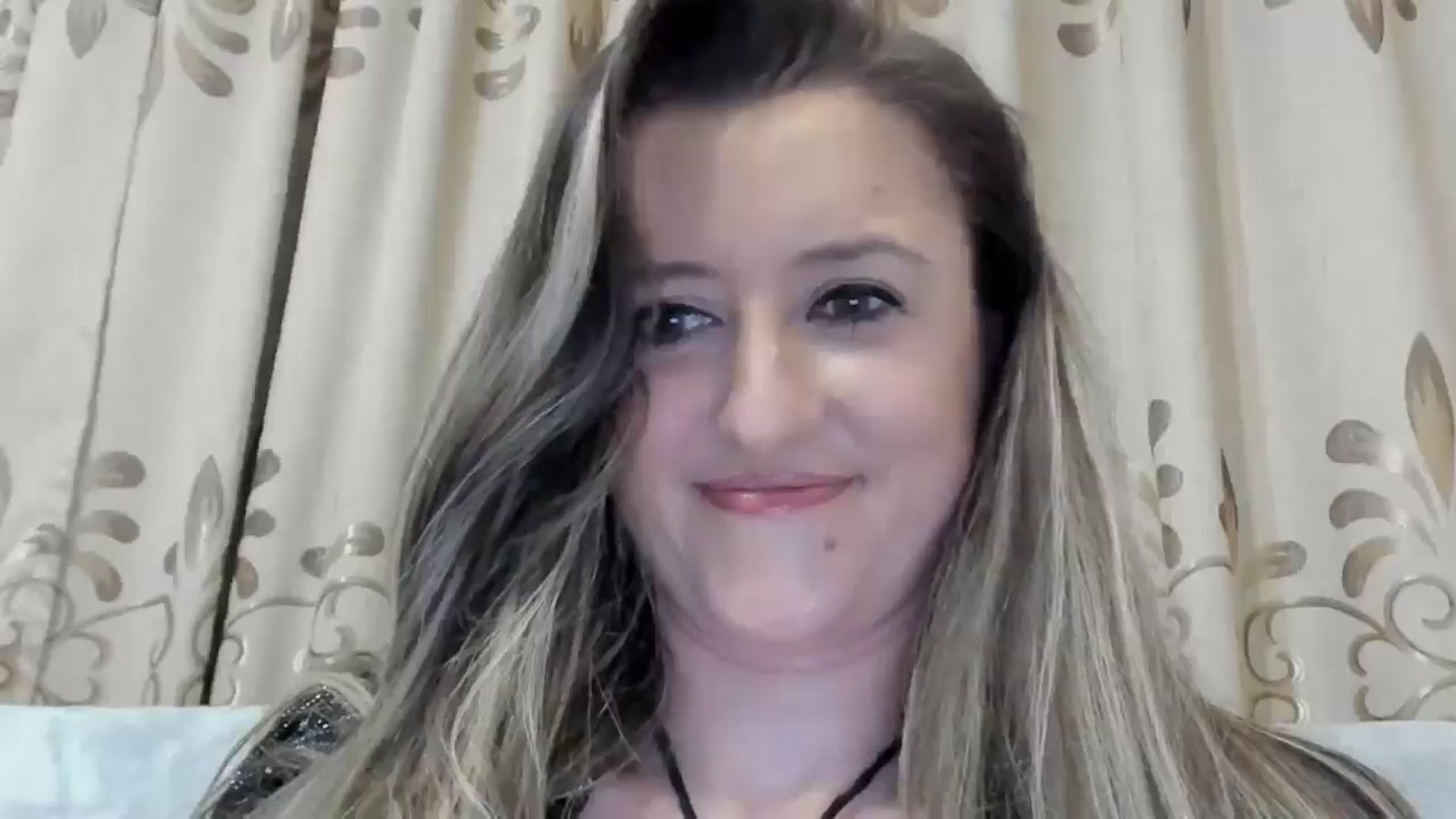 Gallery image thumbnail from BestDream's myfreecams stream on, 02/14/2025, 18:04 image 11 of 20