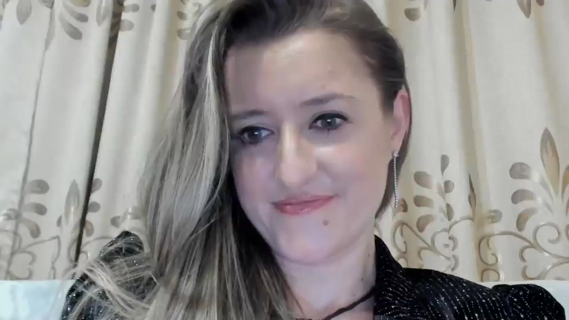 Gallery image thumbnail from BestDream's myfreecams stream on, 02/14/2025, 18:04 image 1 of 20