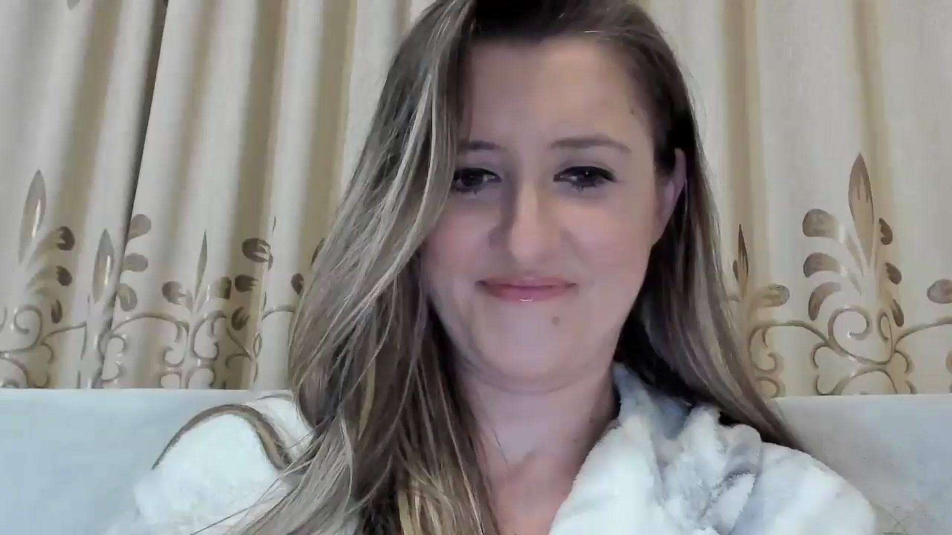 Gallery image thumbnail from BestDream's myfreecams stream on, 02/19/2025, 20:05 image 14 of 20