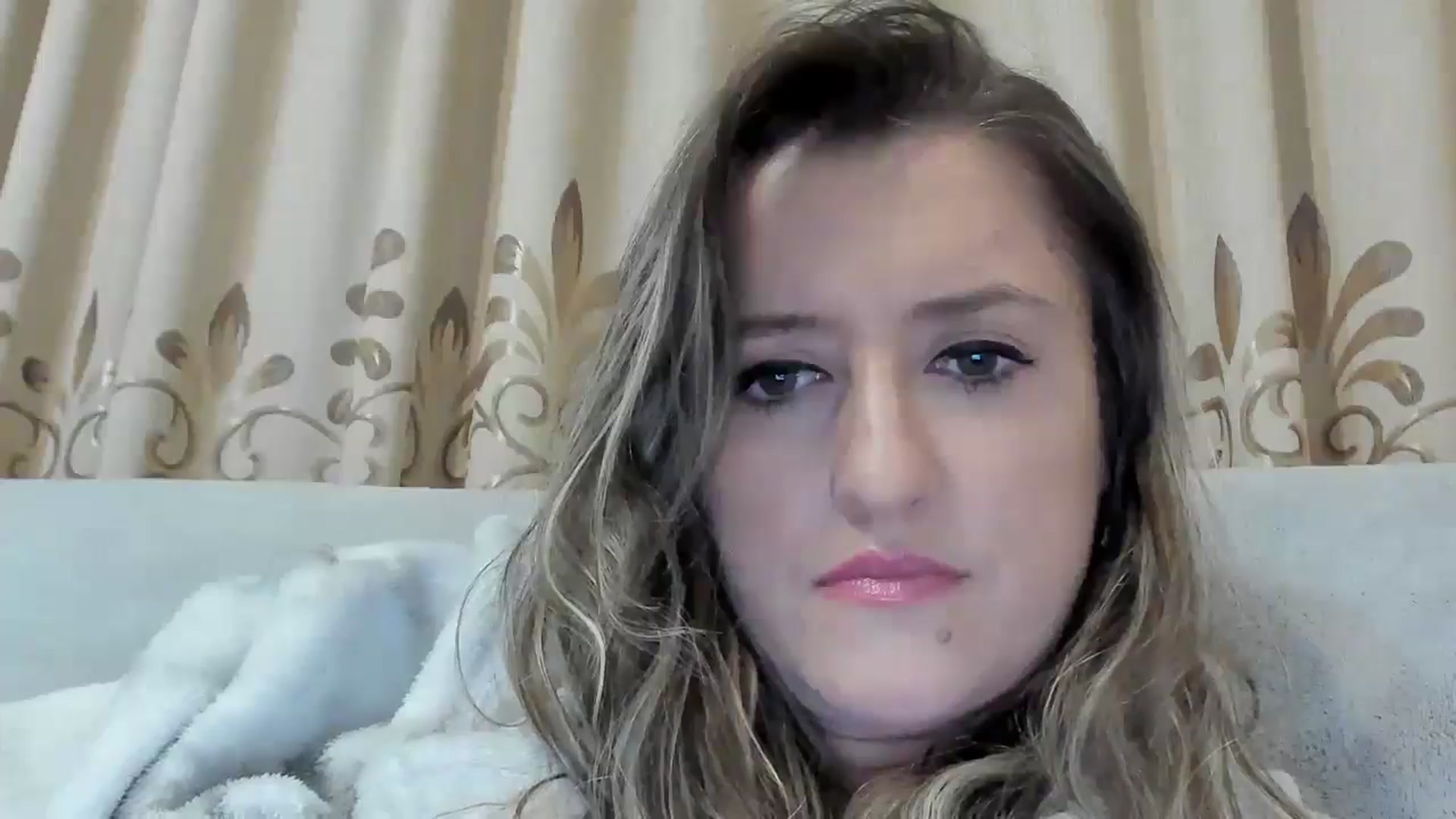 Gallery image thumbnail from BestDream's myfreecams stream on, 02/20/2025, 23:15 image 16 of 20