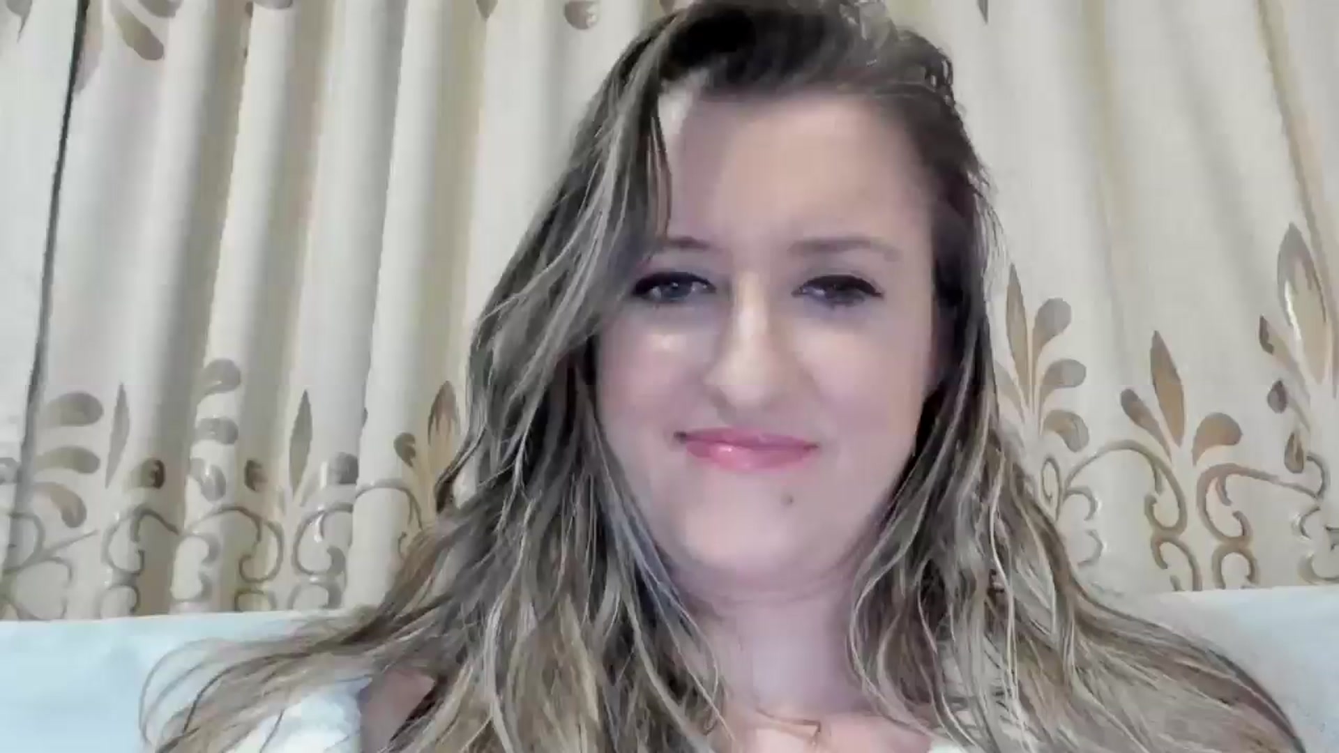 Gallery image thumbnail from BestDream's myfreecams stream on, 02/21/2025, 24:00 image 5 of 20