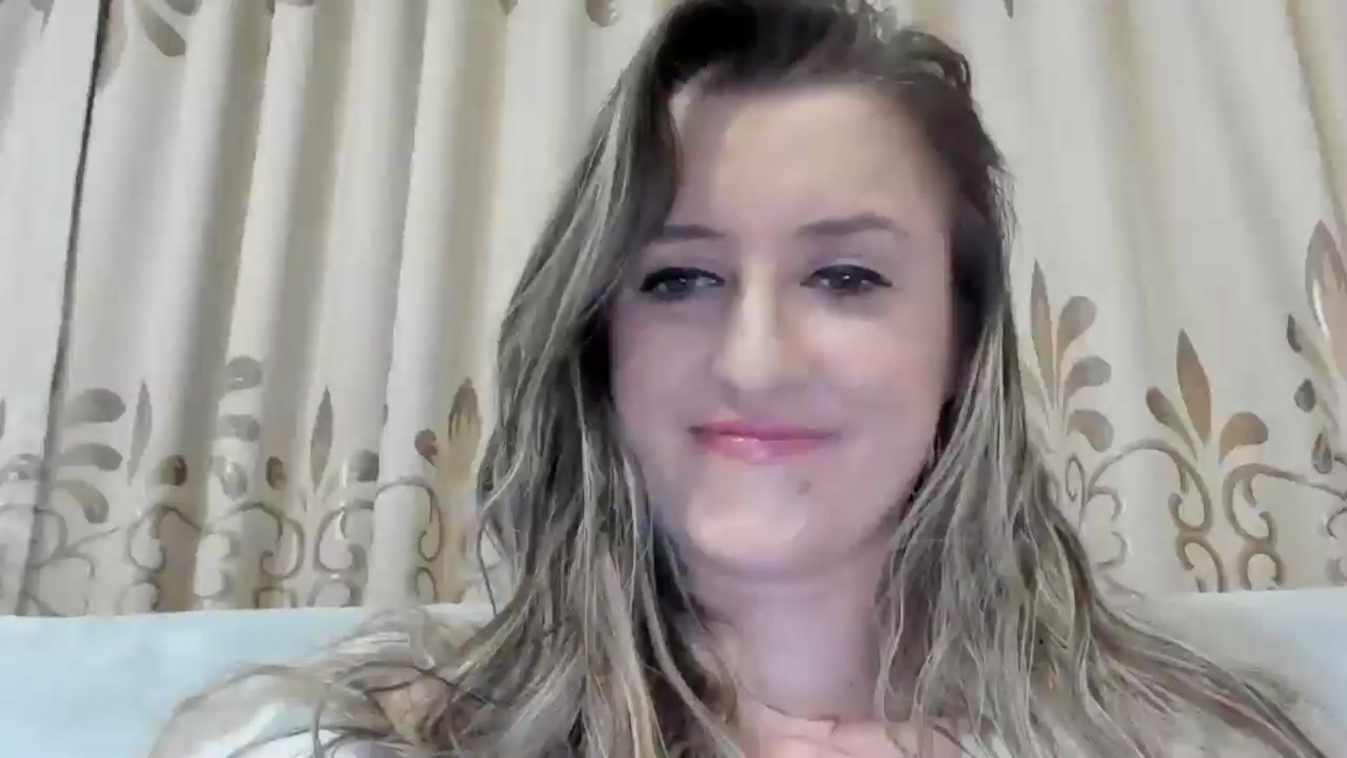 Gallery image thumbnail from BestDream's myfreecams stream on, 02/21/2025, 24:00 image 13 of 20