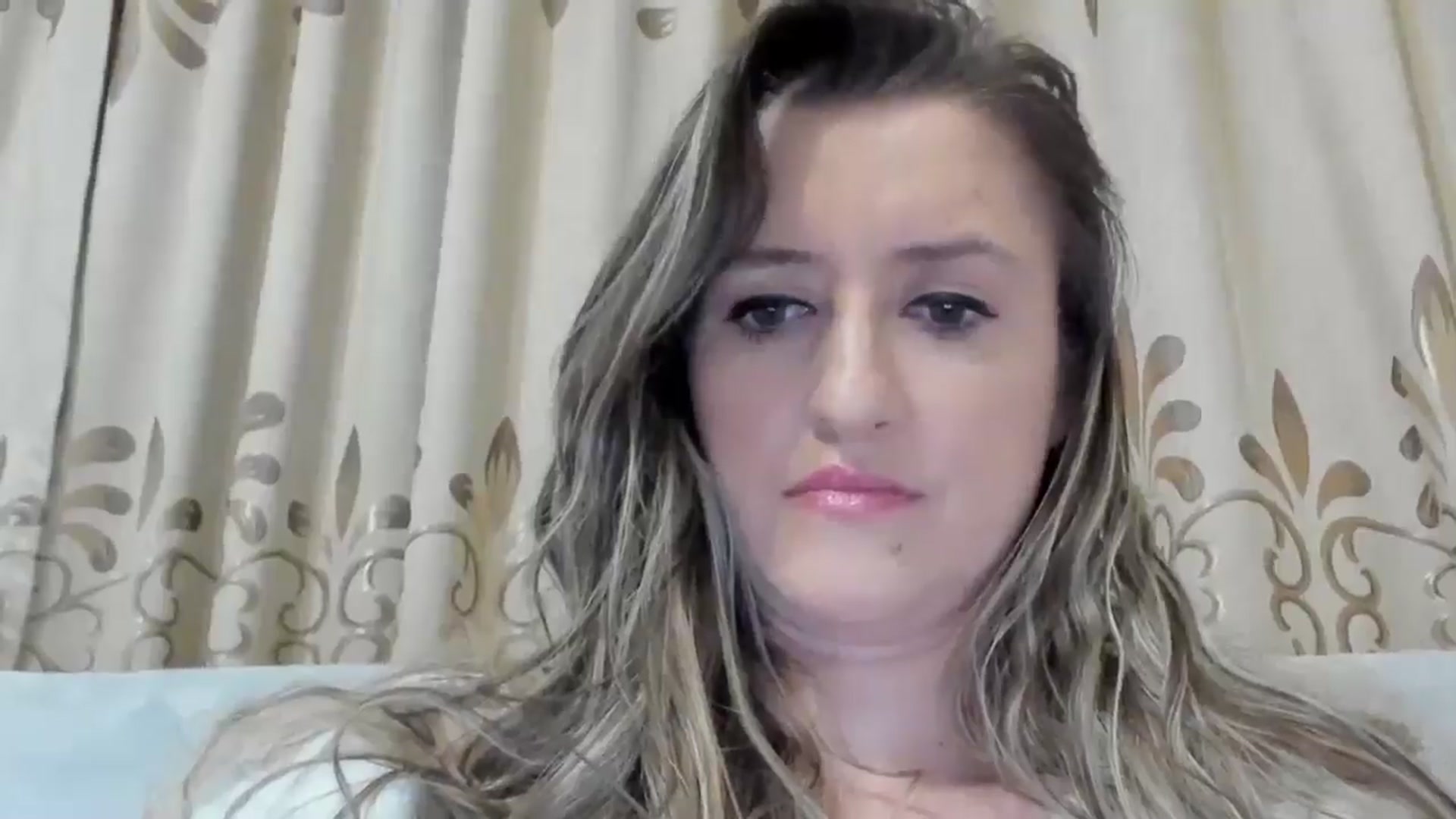 Gallery image thumbnail from BestDream's myfreecams stream on, 02/21/2025, 24:00 image 10 of 20