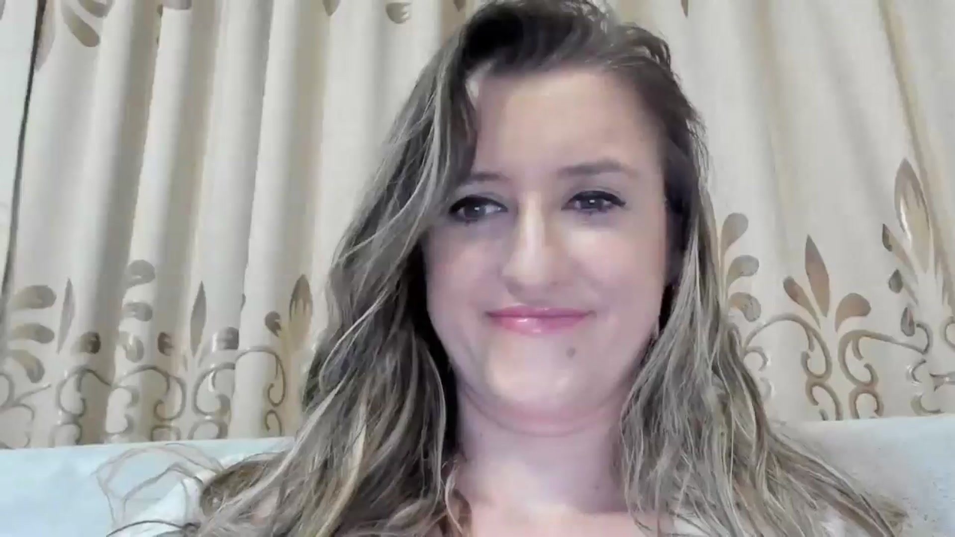 Gallery image thumbnail from BestDream's myfreecams stream on, 02/21/2025, 24:00 image 20 of 20