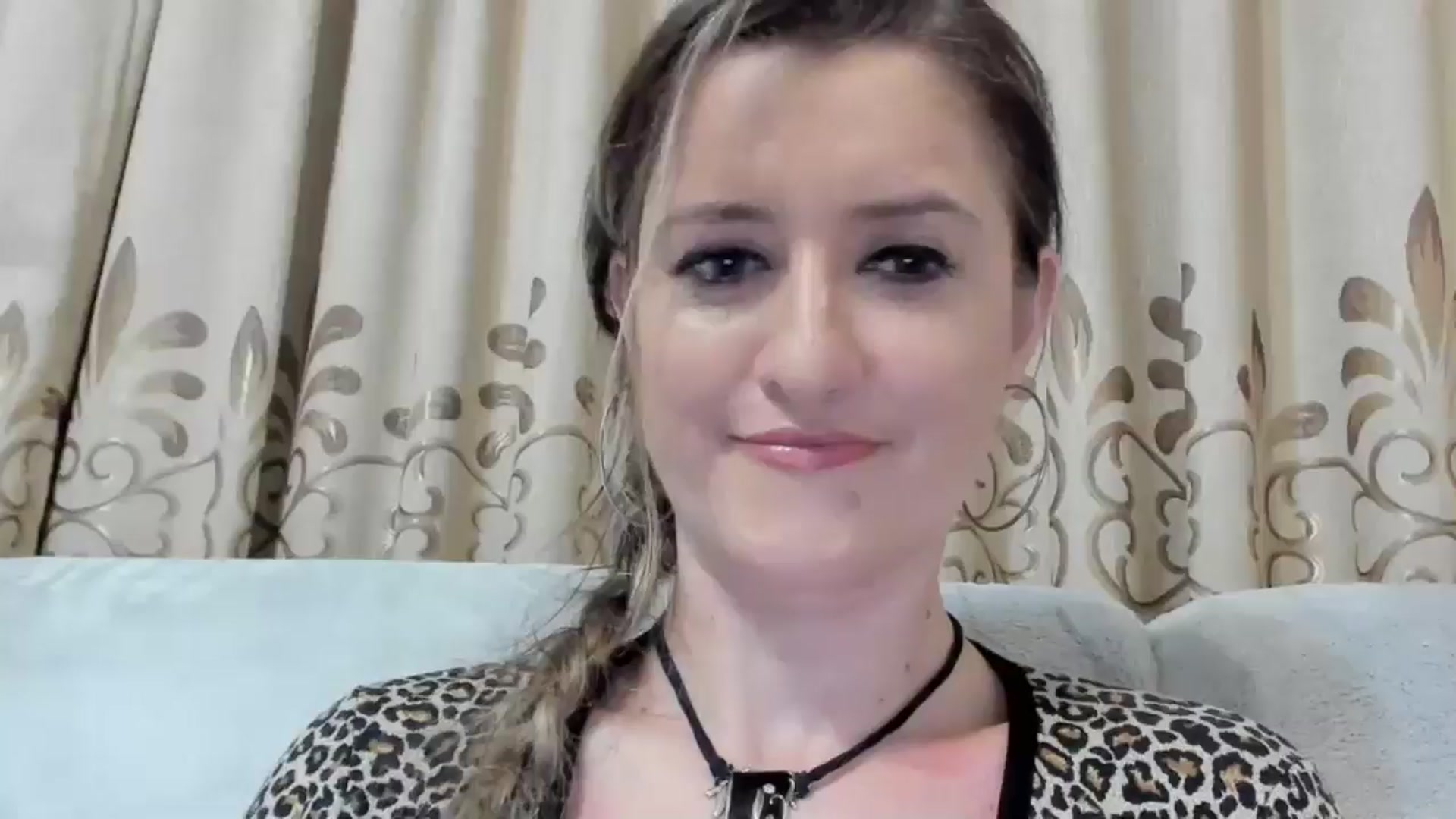 Gallery image thumbnail from BestDream's myfreecams stream on, 03/02/2025, 02:27 image 10 of 20