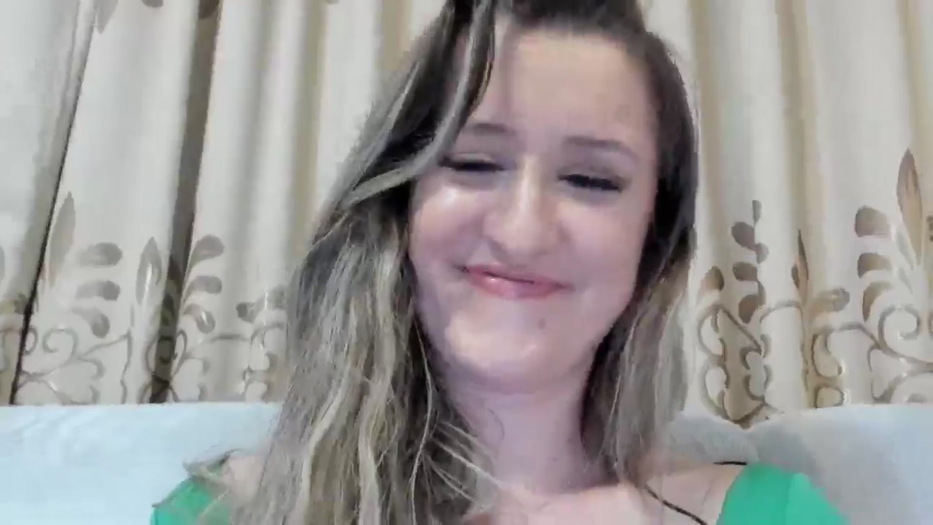 Gallery image thumbnail from BestDream's myfreecams stream on, 03/02/2025, 23:02 image 17 of 20