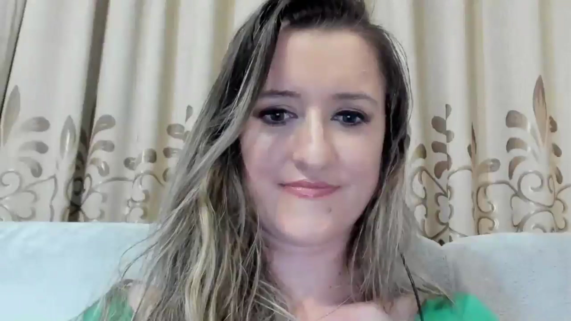 Gallery image thumbnail from BestDream's myfreecams stream on, 03/02/2025, 23:30 image 17 of 20