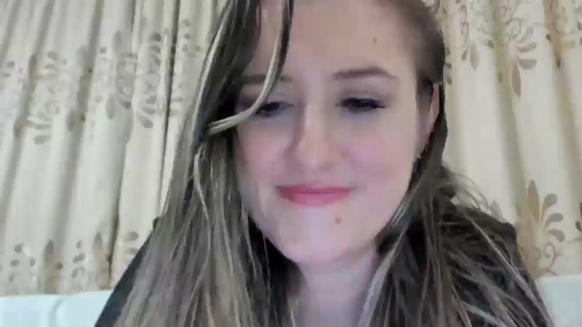 Gallery image thumbnail from BestDream's myfreecams stream on, 03/04/2025, 24:39 image 13 of 20