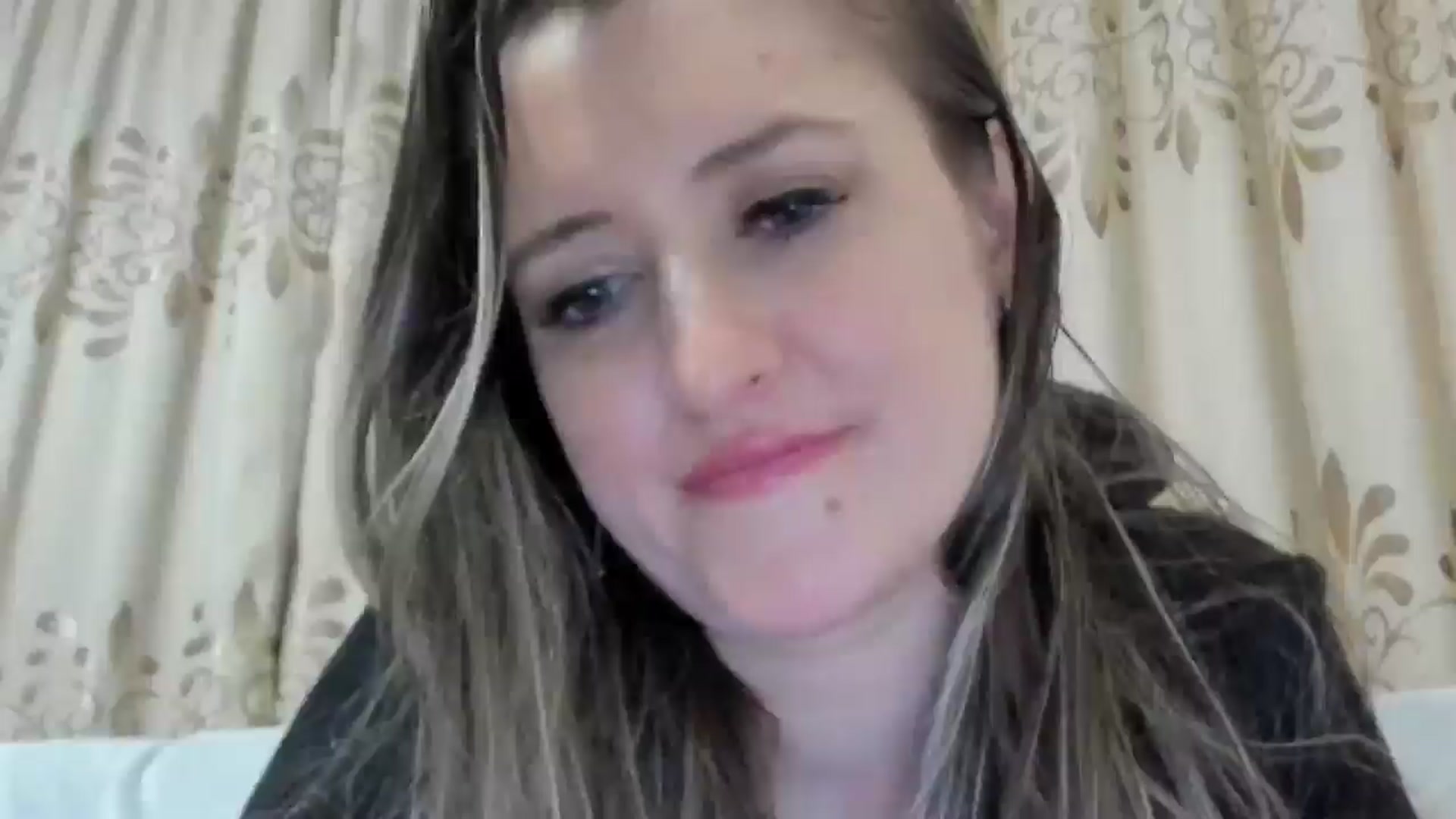 Gallery image thumbnail from BestDream's myfreecams stream on, 03/04/2025, 24:39 image 15 of 20