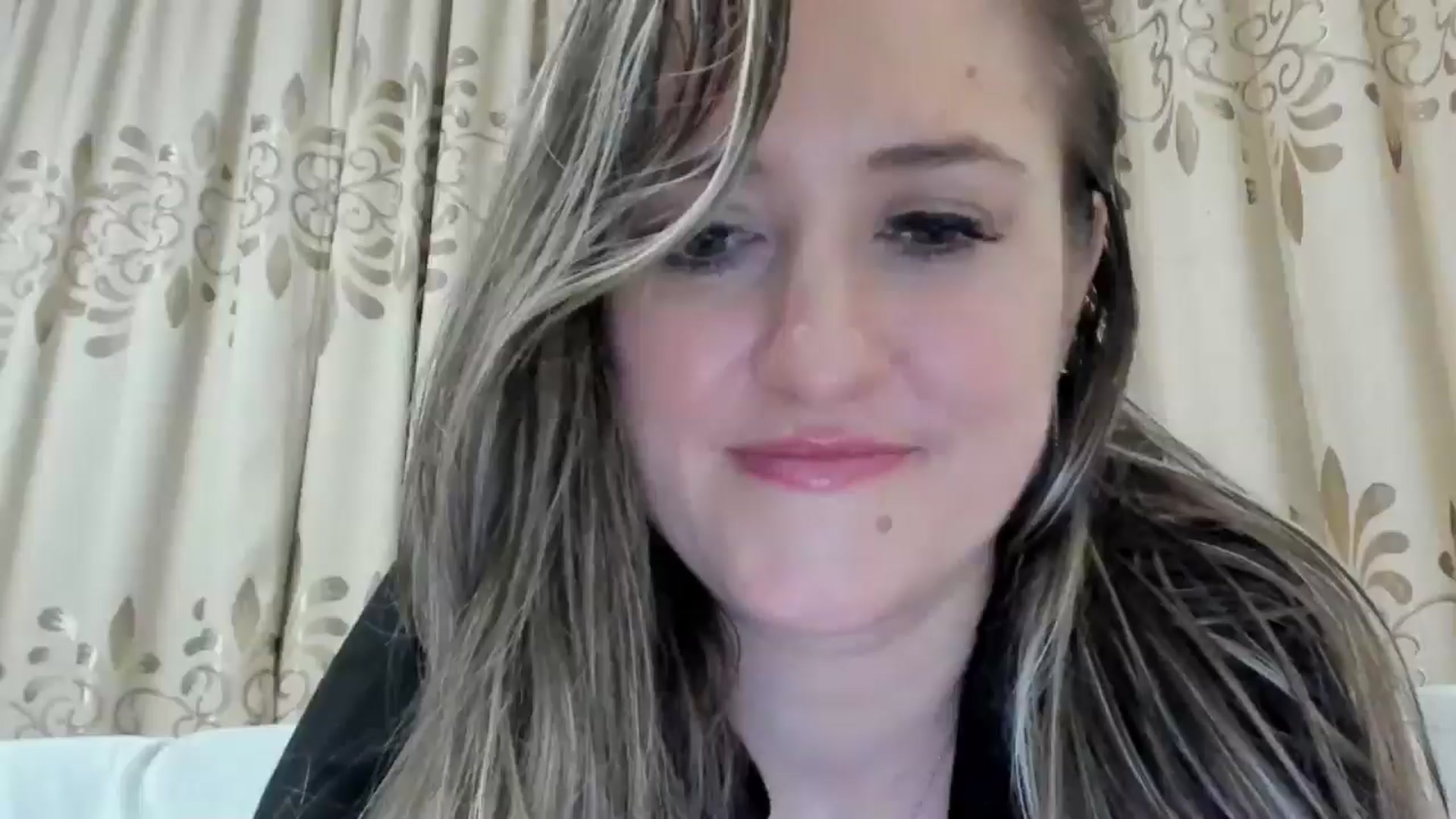 Gallery image thumbnail from BestDream's myfreecams stream on, 03/04/2025, 24:39 image 8 of 20