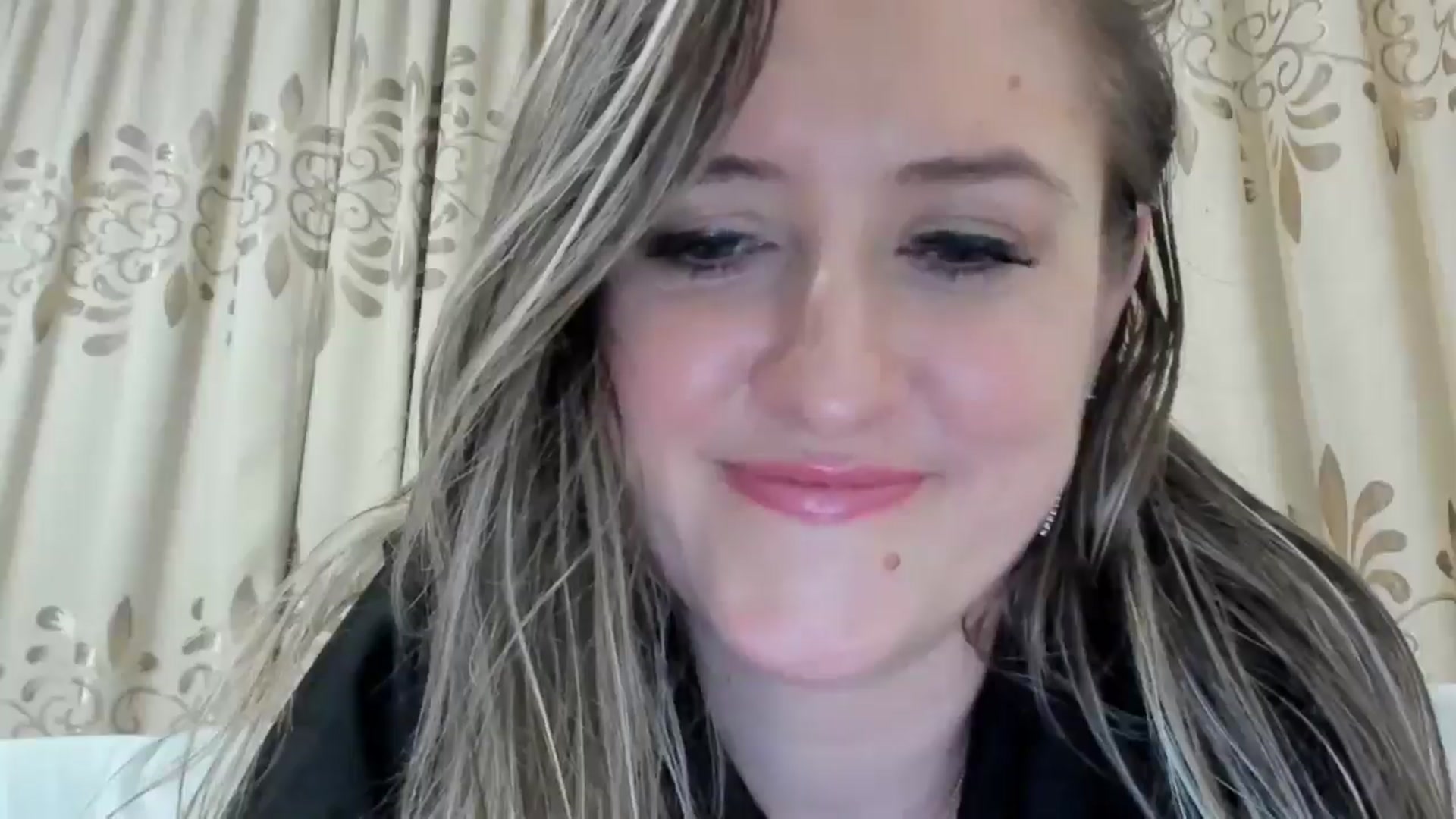Gallery image thumbnail from BestDream's myfreecams stream on, 03/04/2025, 24:39 image 3 of 20