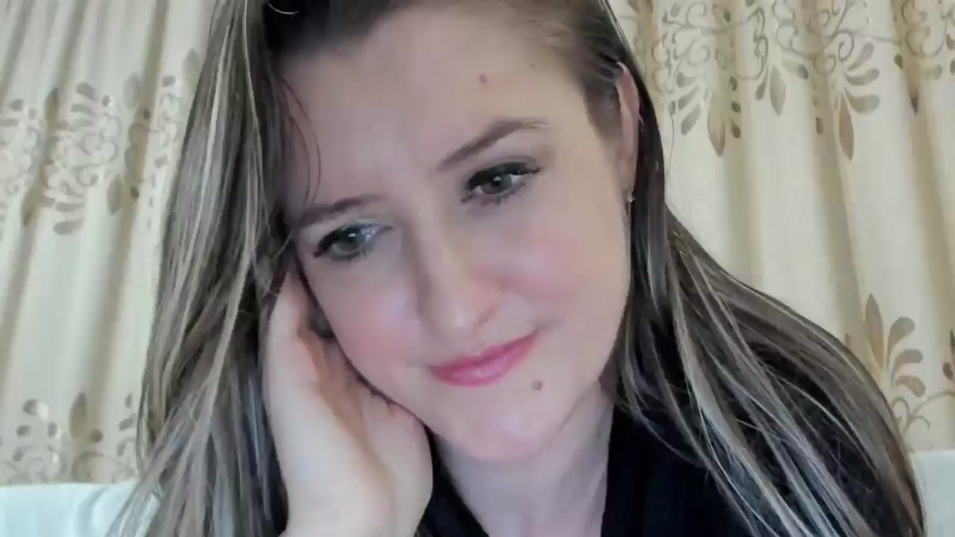 Gallery image thumbnail from BestDream's myfreecams stream on, 03/04/2025, 24:39 image 1 of 20